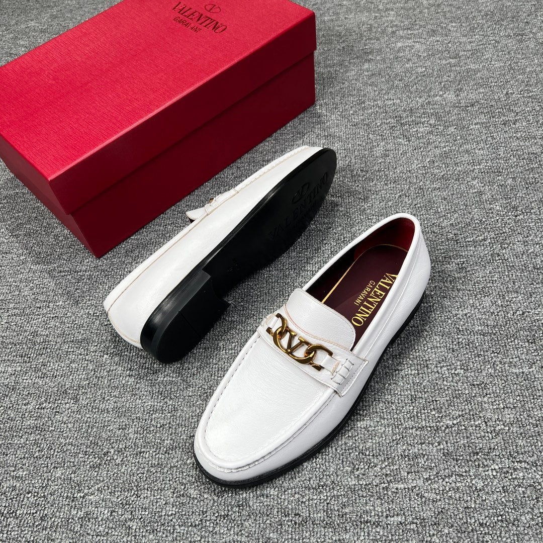 LuxluxHouse Best Quality Shoes Valentino