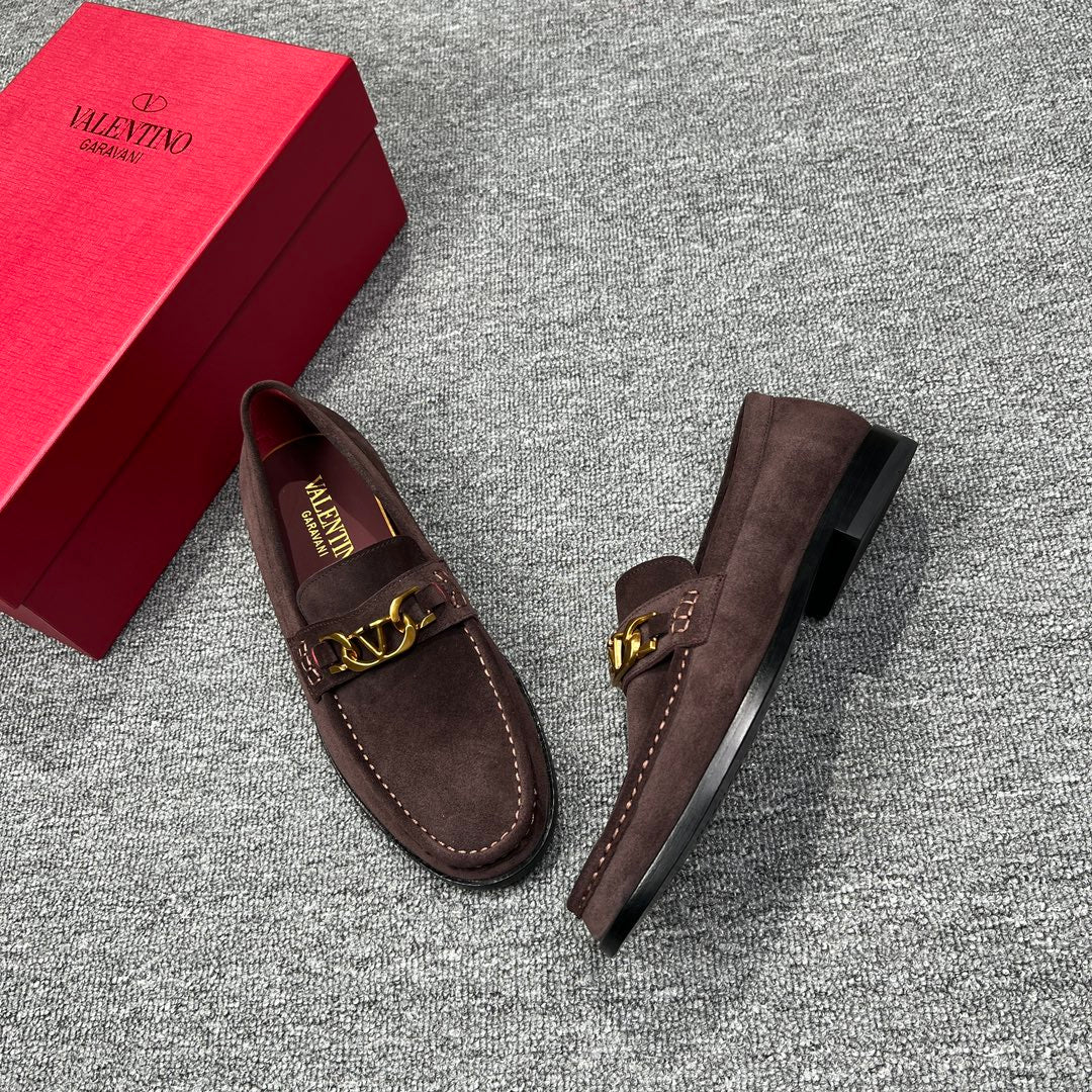 LuxluxHouse Best Quality Shoes Valentino
