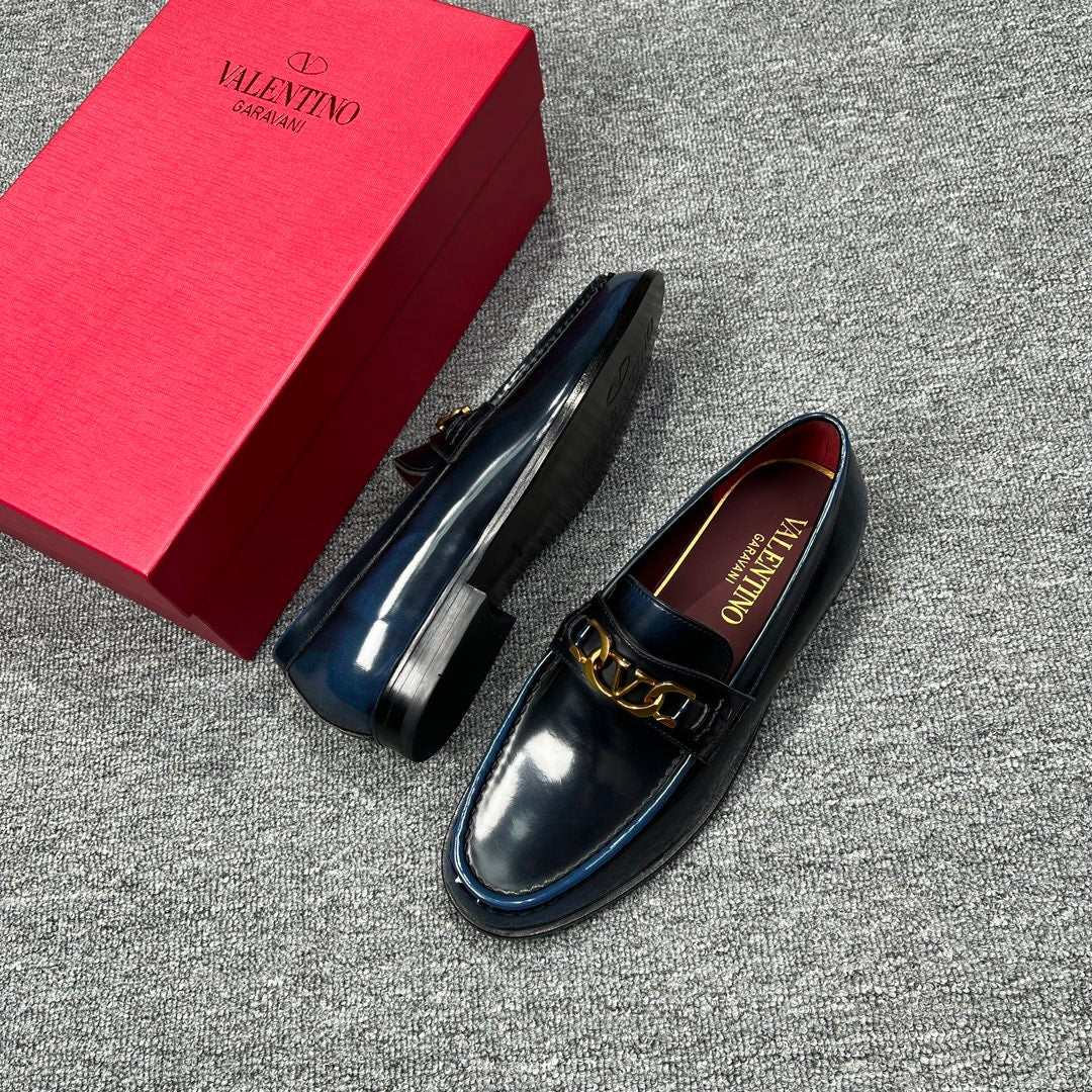LuxluxHouse Best Quality Shoes Valentino