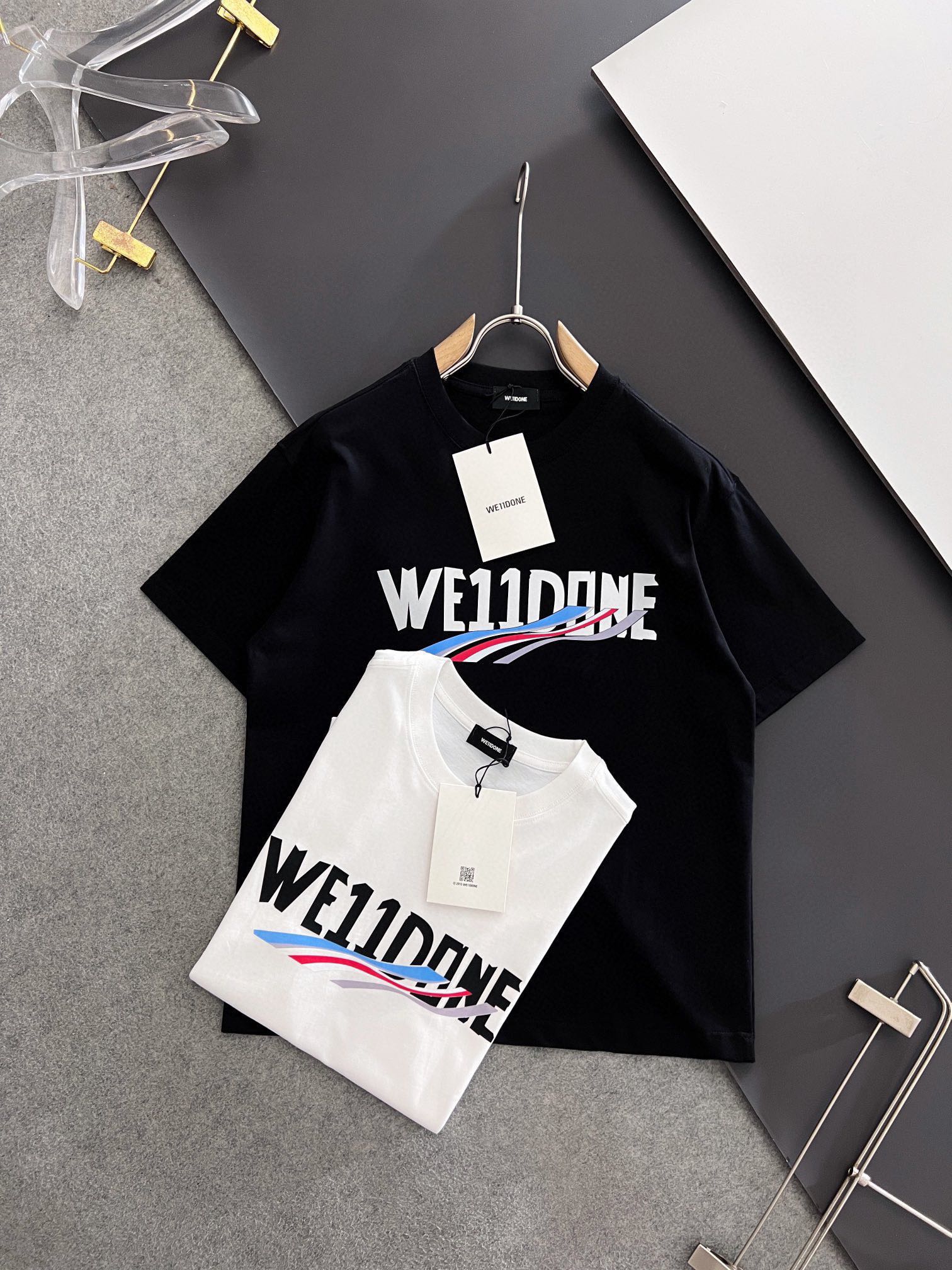 LuxluxHouse Best Quality Clothes T-shirt WE11DONE