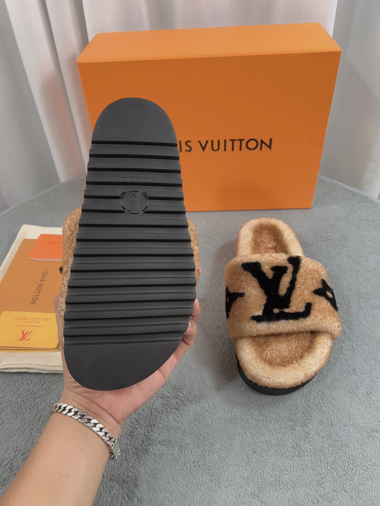 LuxluxHouse Best Quality Sandals Louis Vuitton
