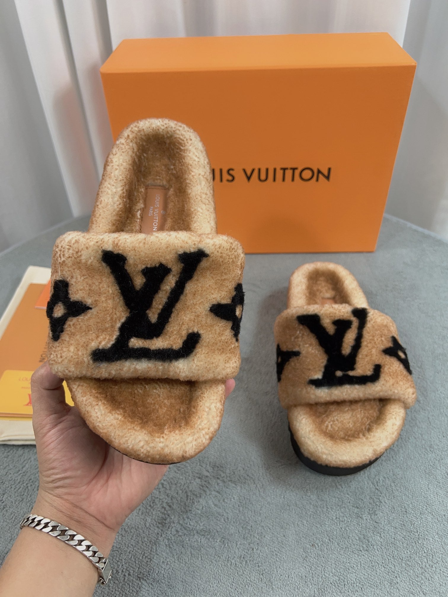 LuxluxHouse Best Quality Sandals Louis Vuitton