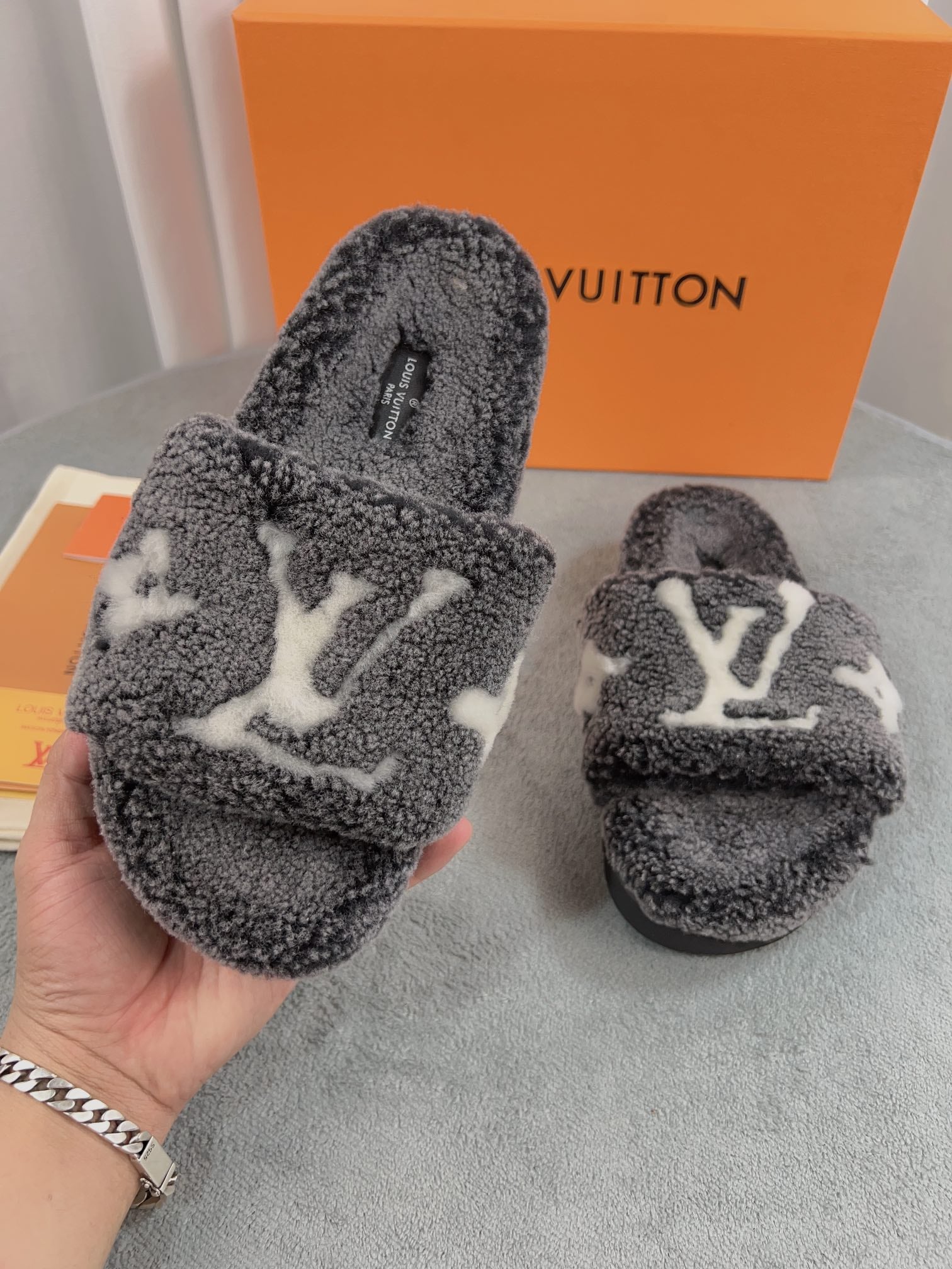 LuxluxHouse Best Quality Sandals Louis Vuitton