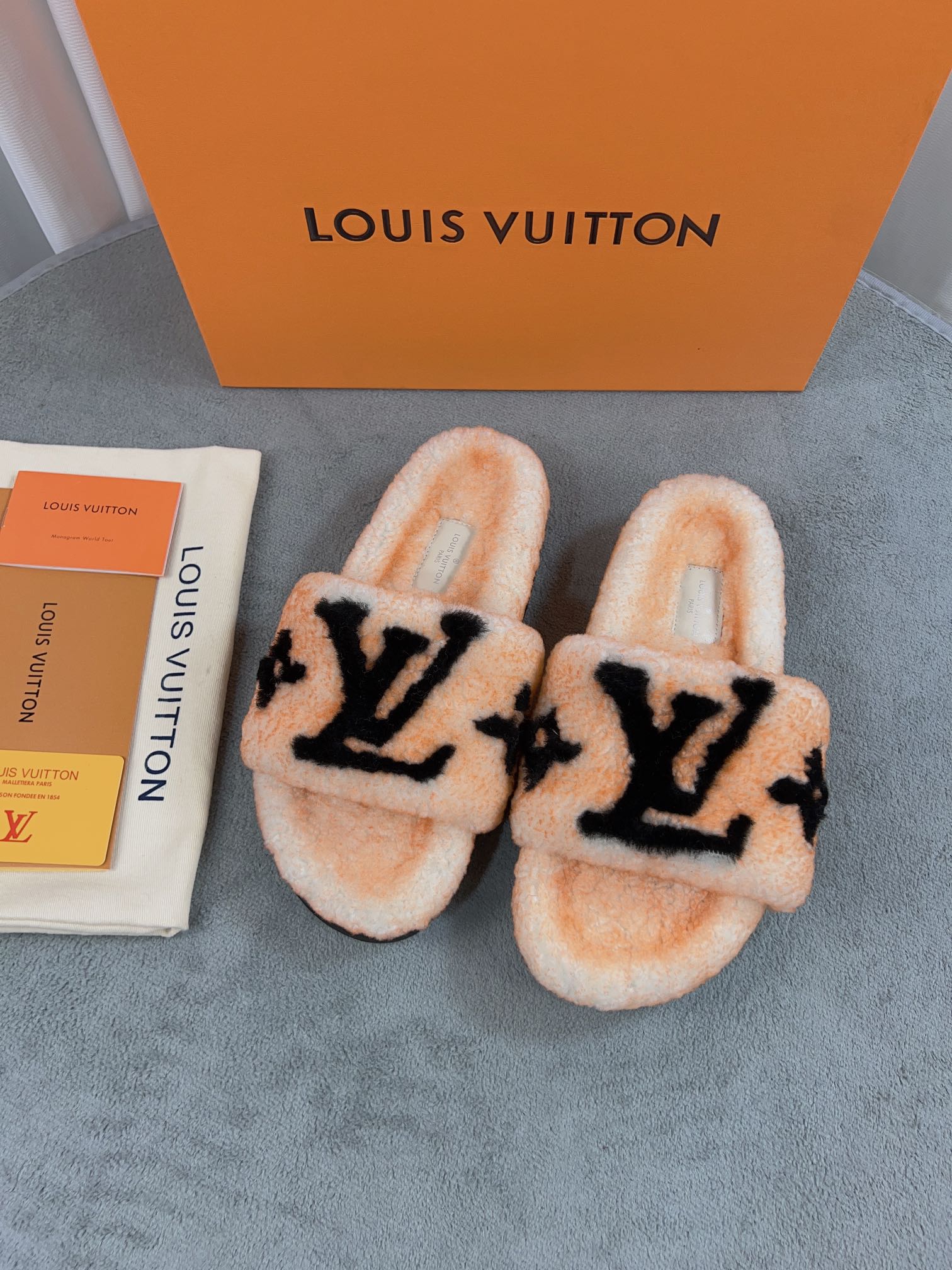 LuxluxHouse Best Quality Sandals Louis Vuitton