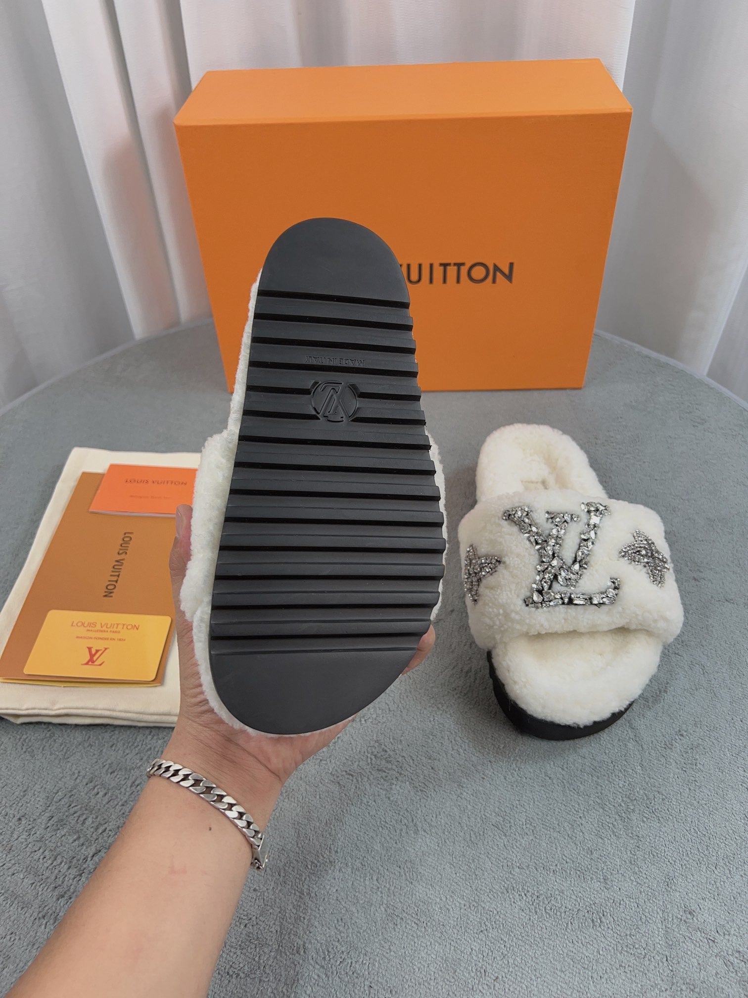 LuxluxHouse Best Quality Sandals Louis Vuitton