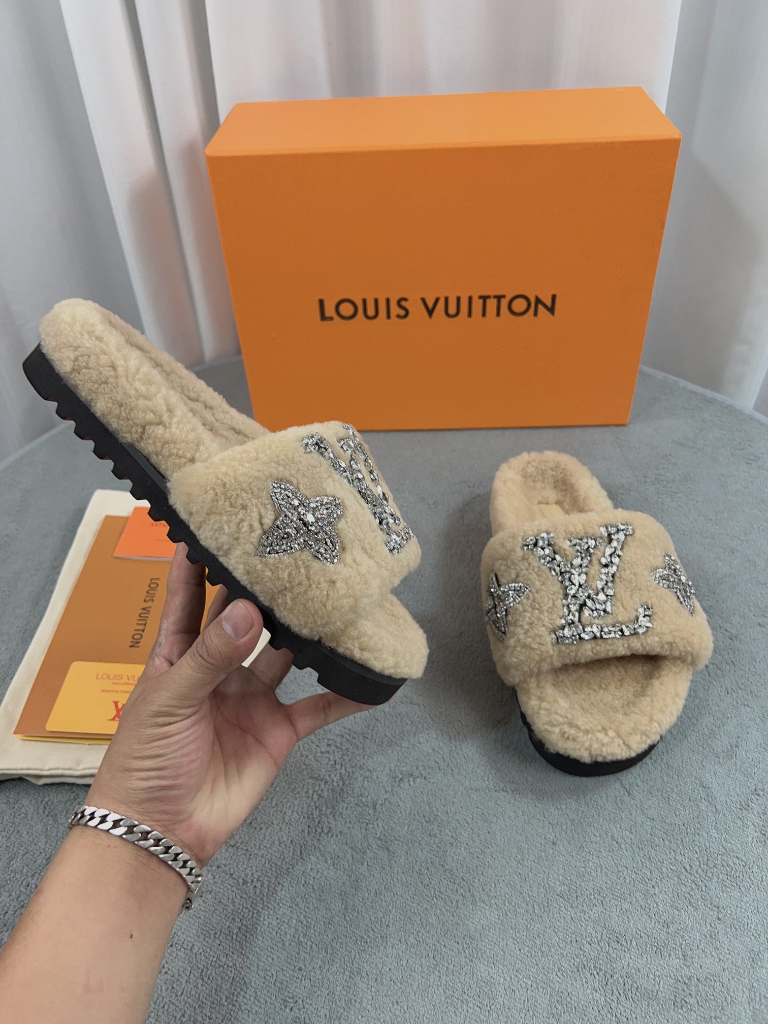 LuxluxHouse Best Quality Sandals Louis Vuitton