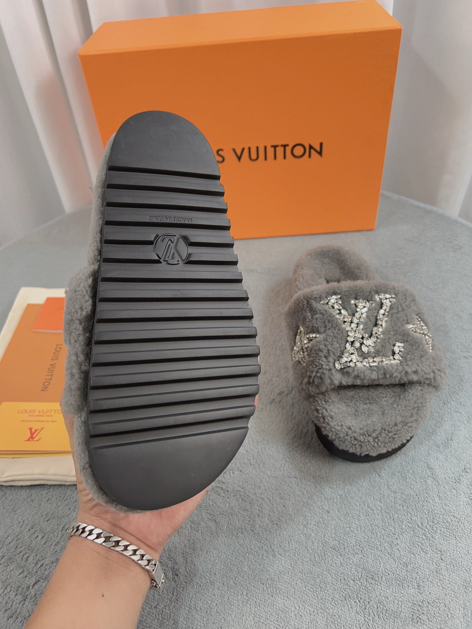LuxluxHouse Best Quality Sandals Louis Vuitton