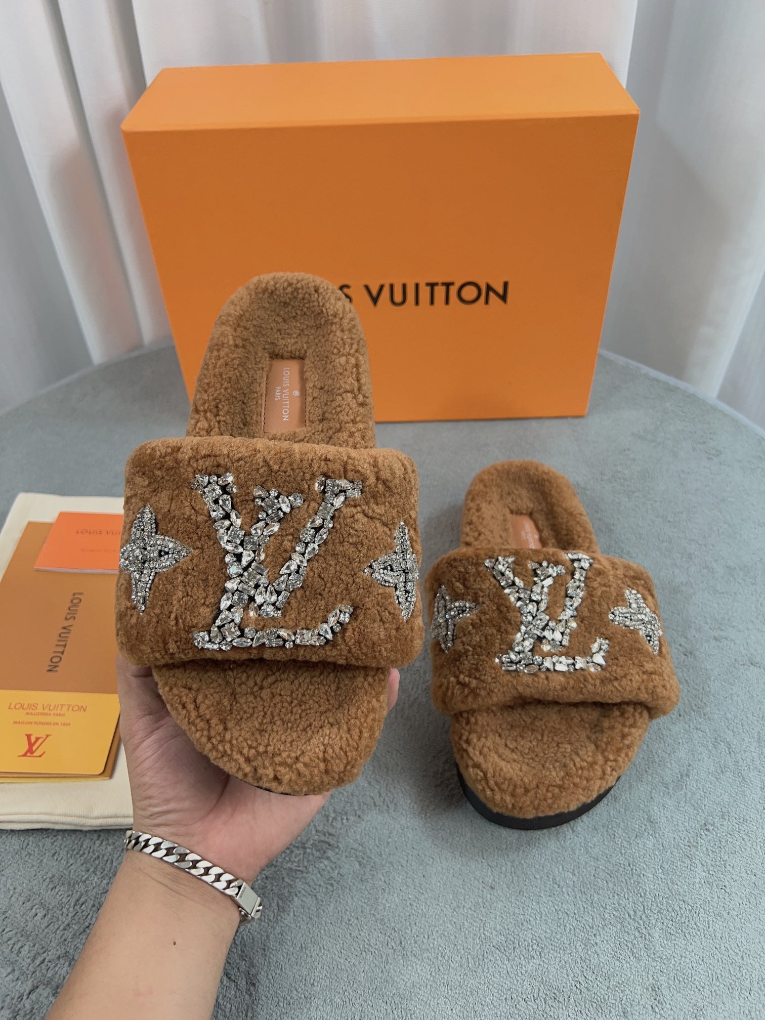 LuxluxHouse Best Quality Sandals Louis Vuitton