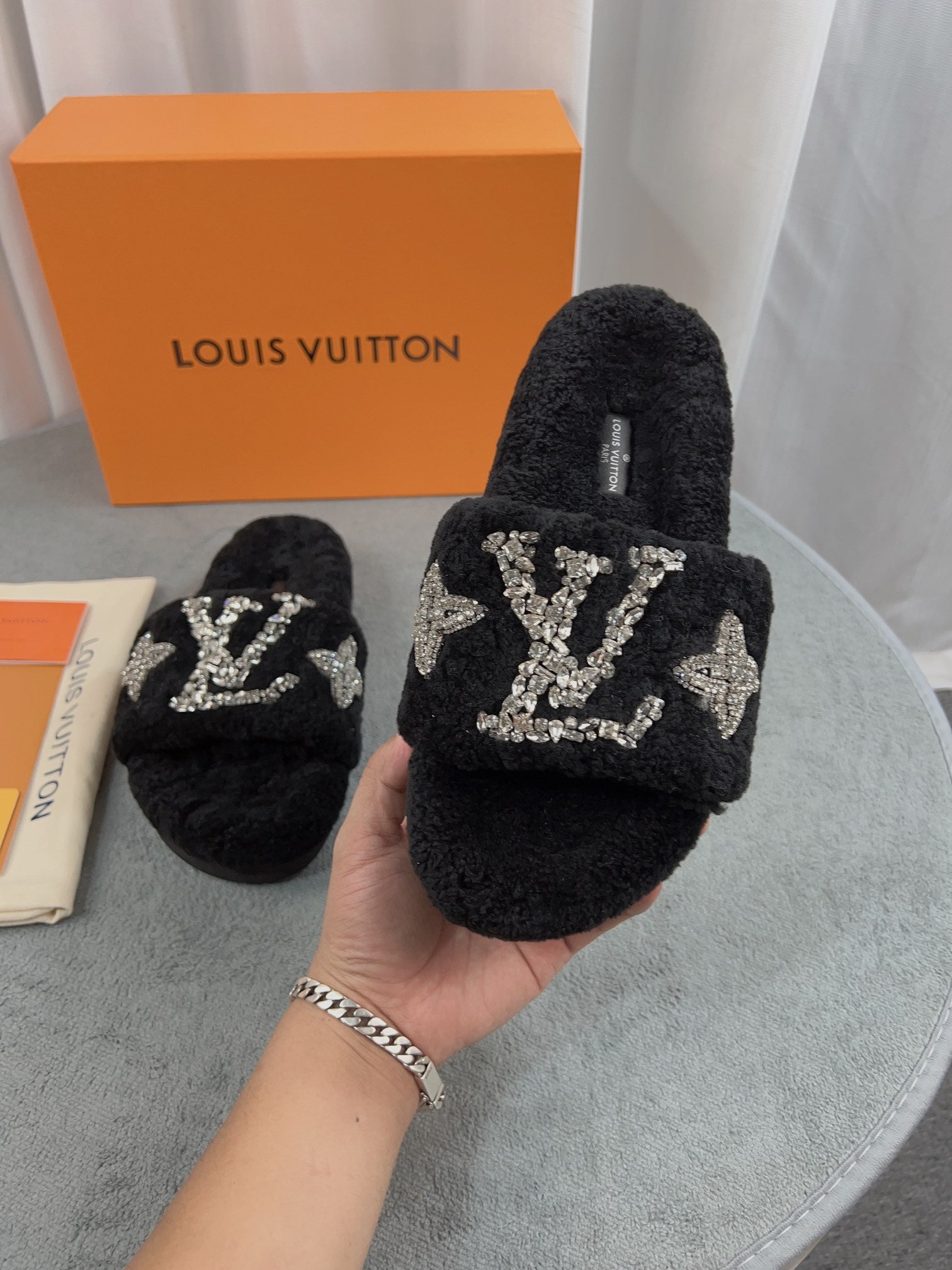 LuxluxHouse Best Quality Sandals Louis Vuitton