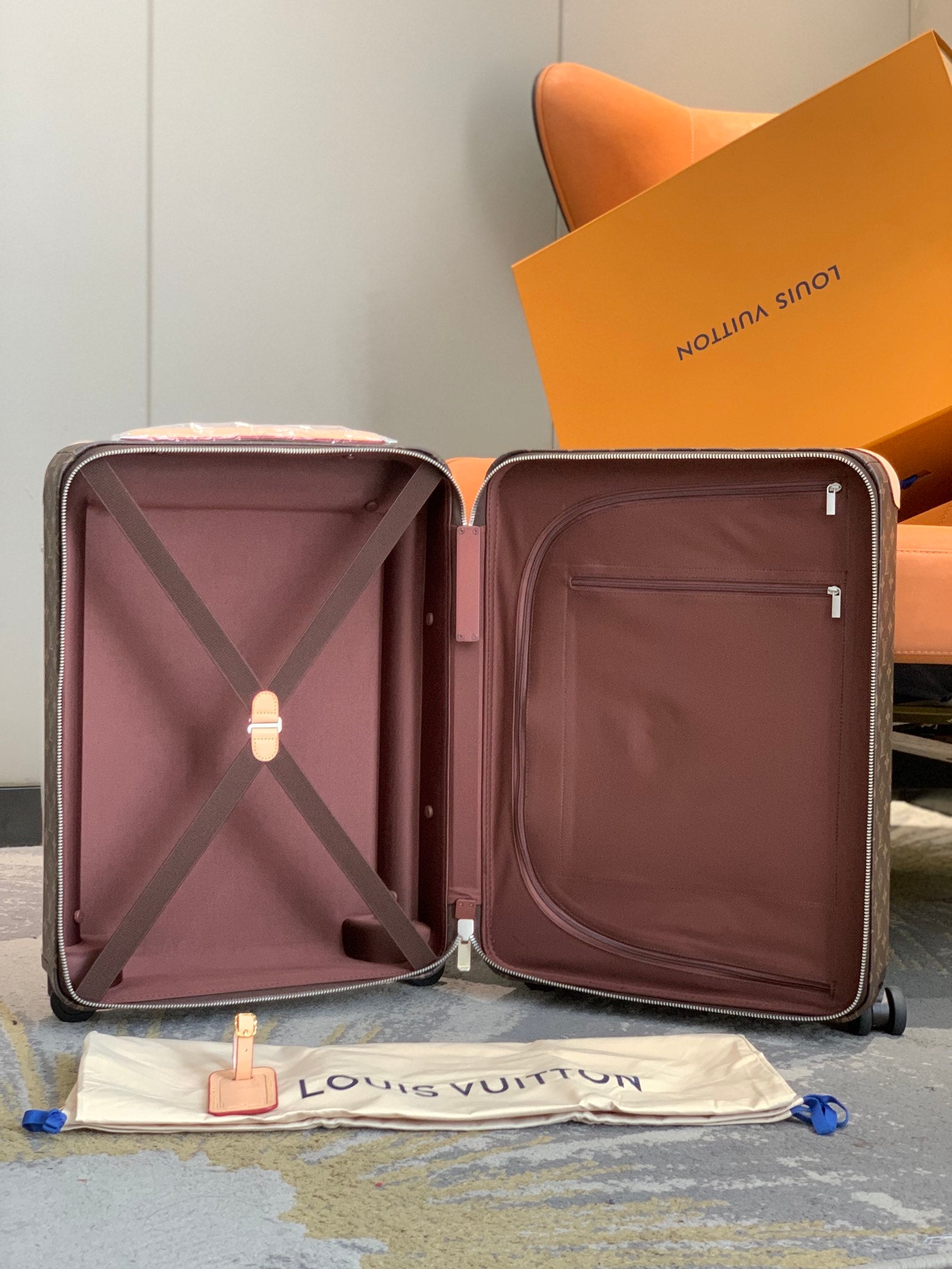 LuxluxHouse Best Quality Bags Luggage