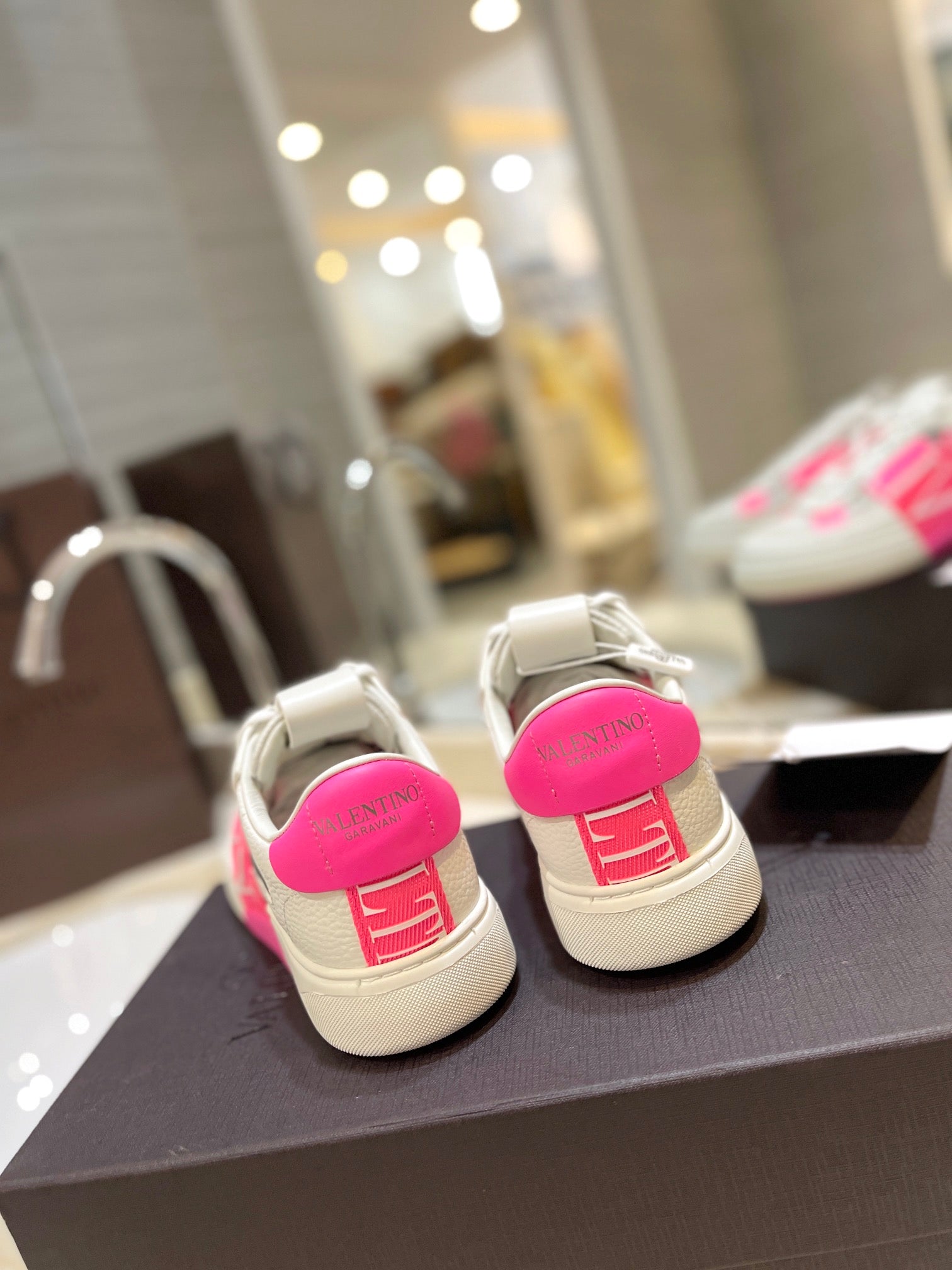 LuxluxHouse Best Quality Valentino Women Shoes