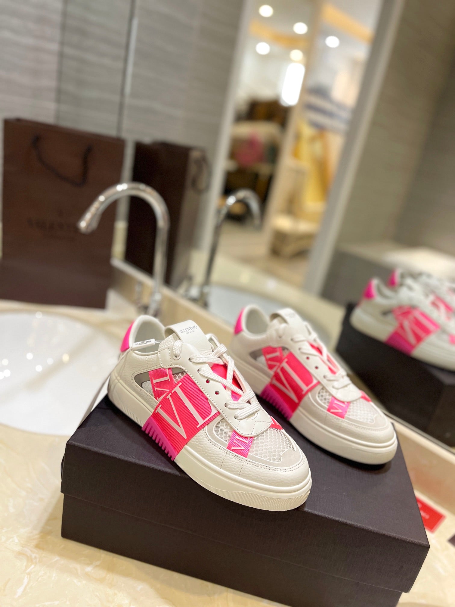 LuxluxHouse Best Quality Valentino Women Shoes