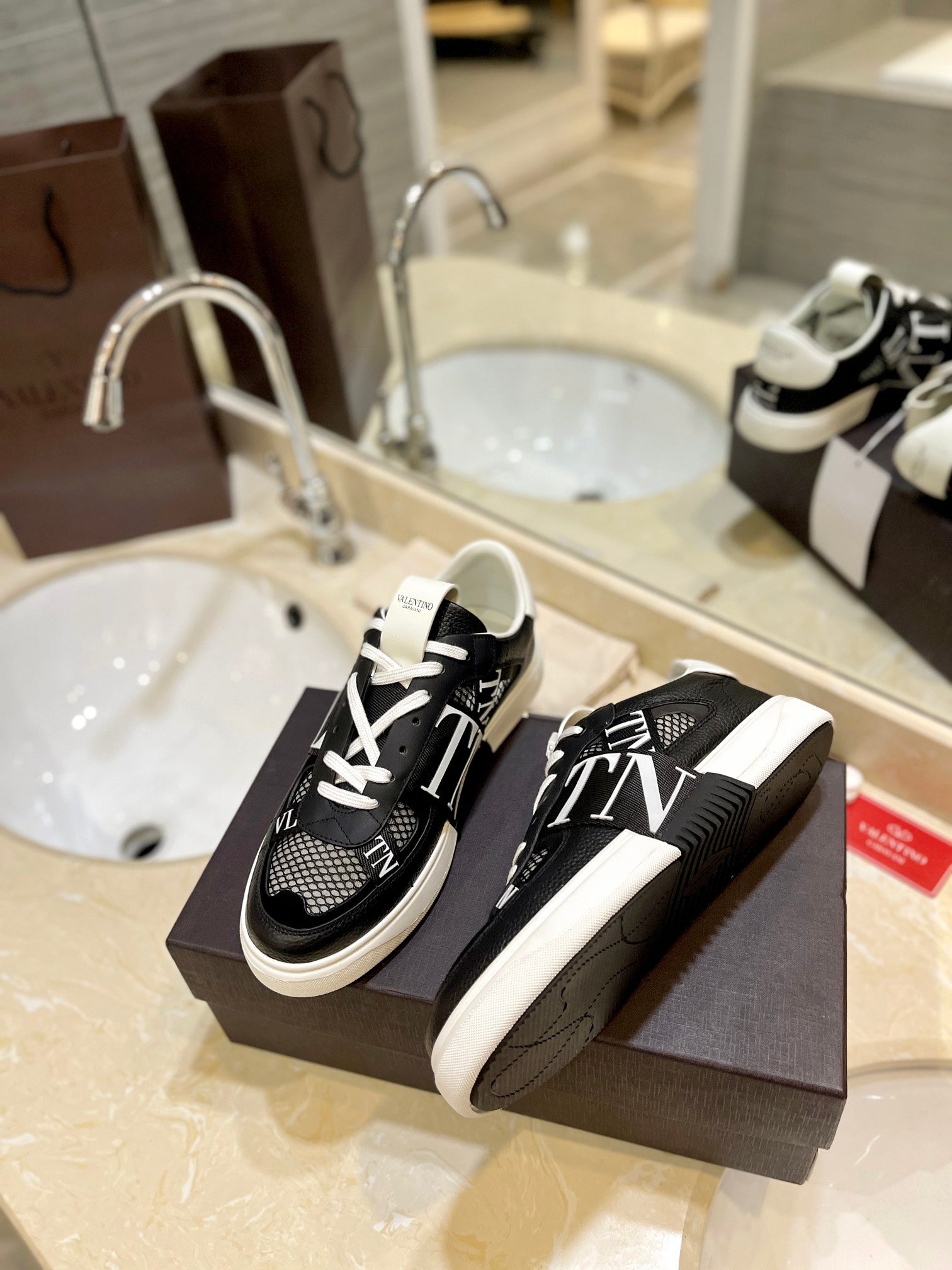 LuxluxHouse Best Quality Valentino Women Shoes