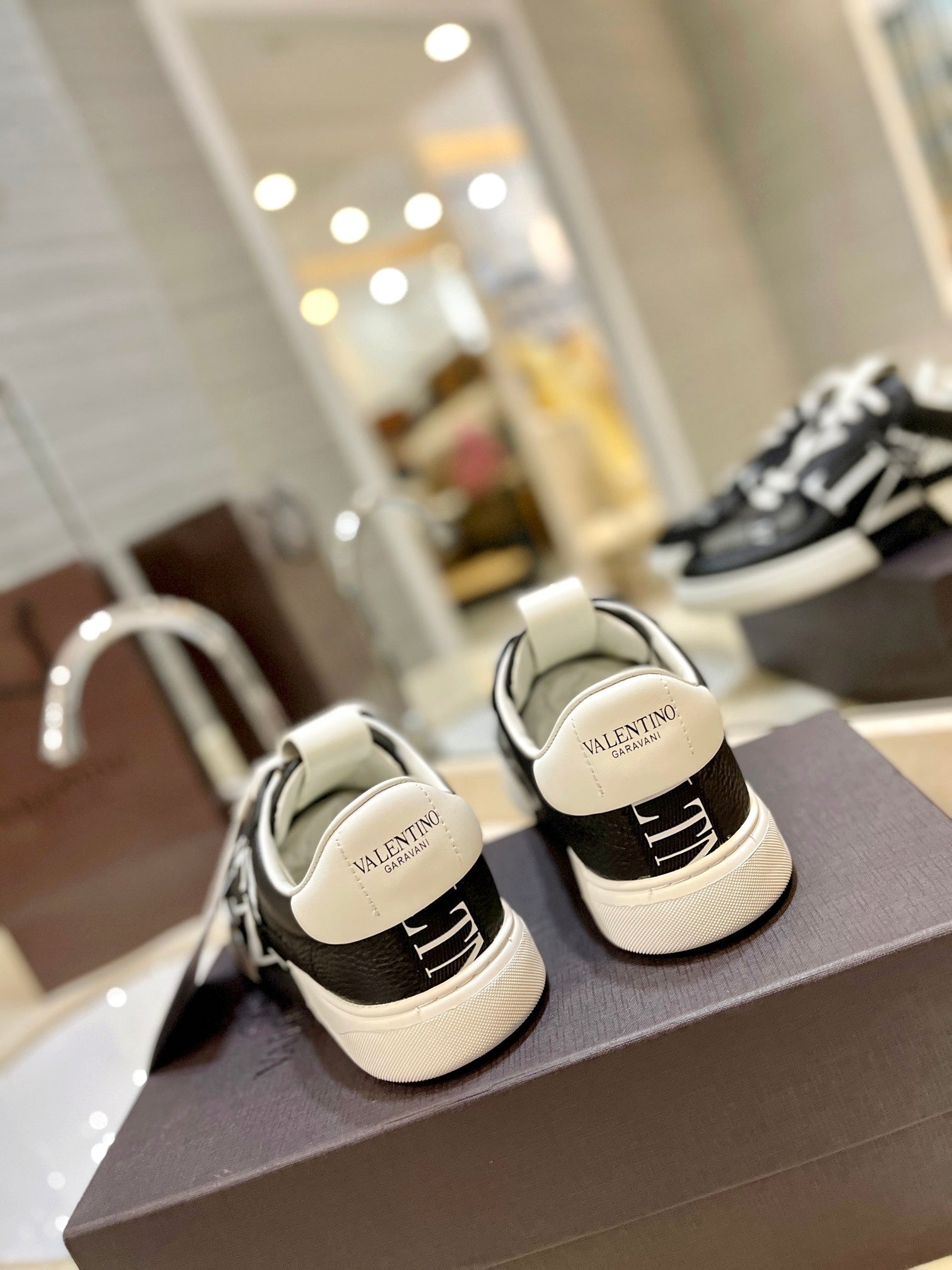 LuxluxHouse Best Quality Valentino Women Shoes