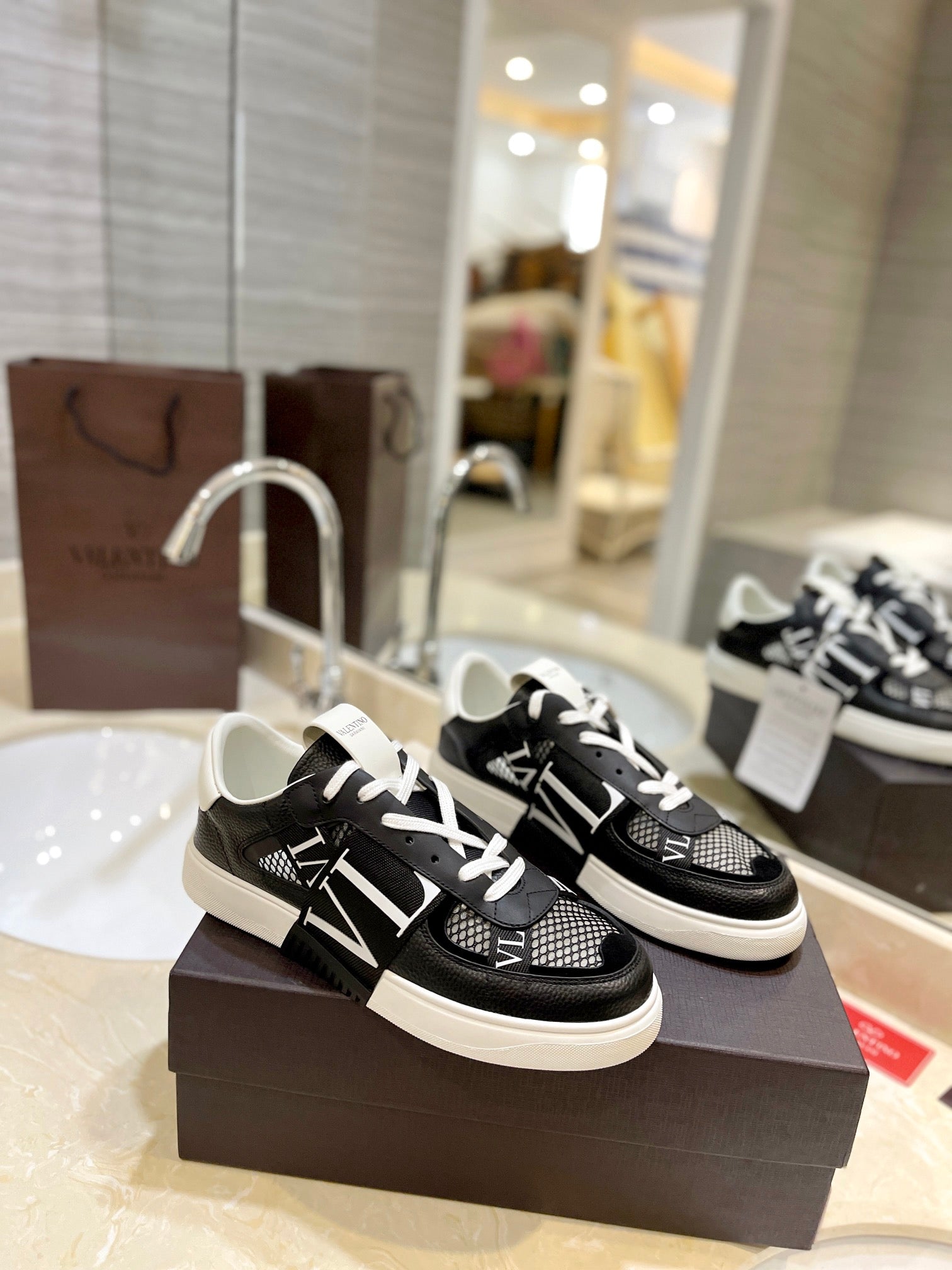 LuxluxHouse Best Quality Valentino Women Shoes