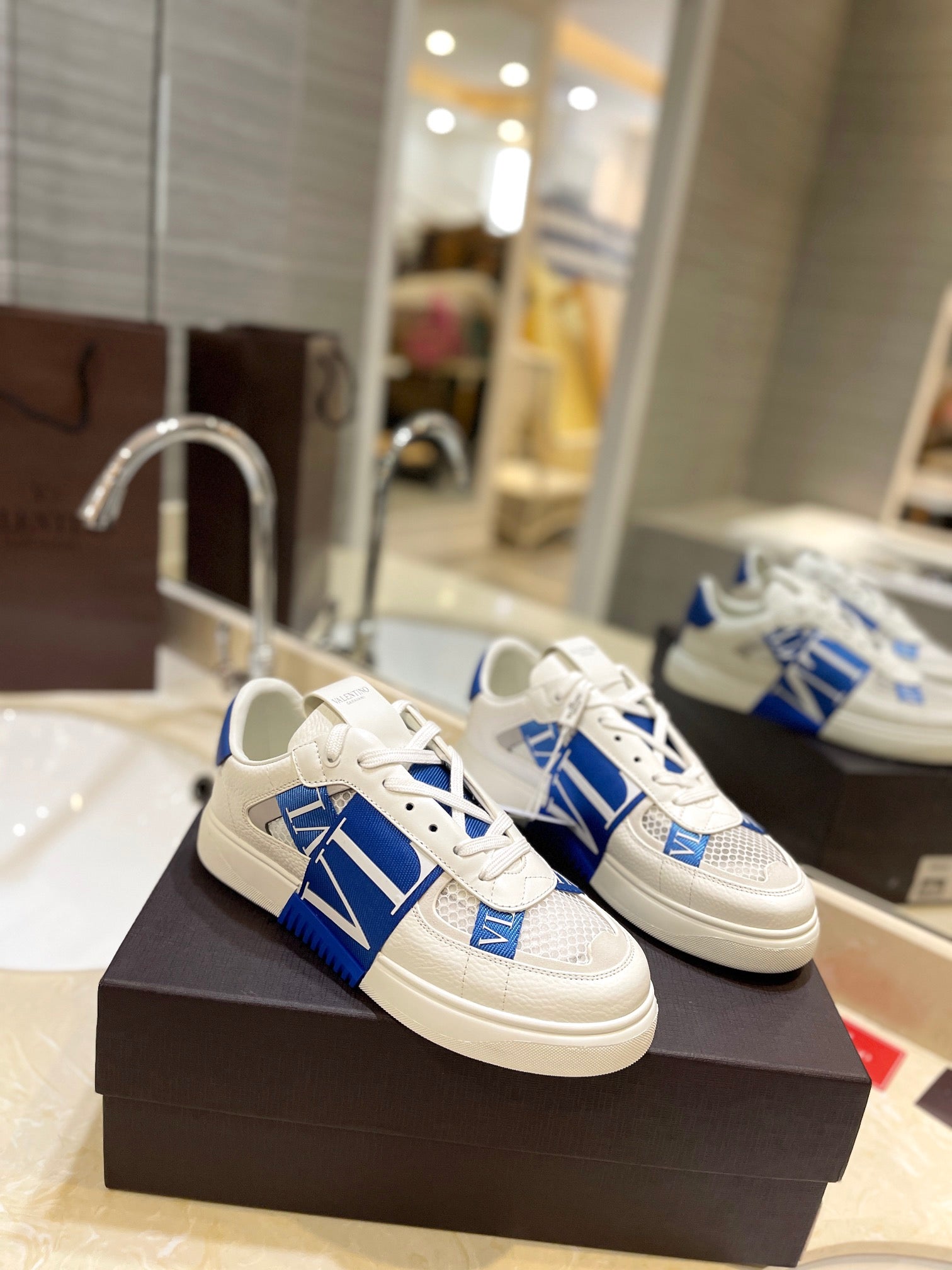 LuxluxHouse Best Quality Valentino Women Shoes