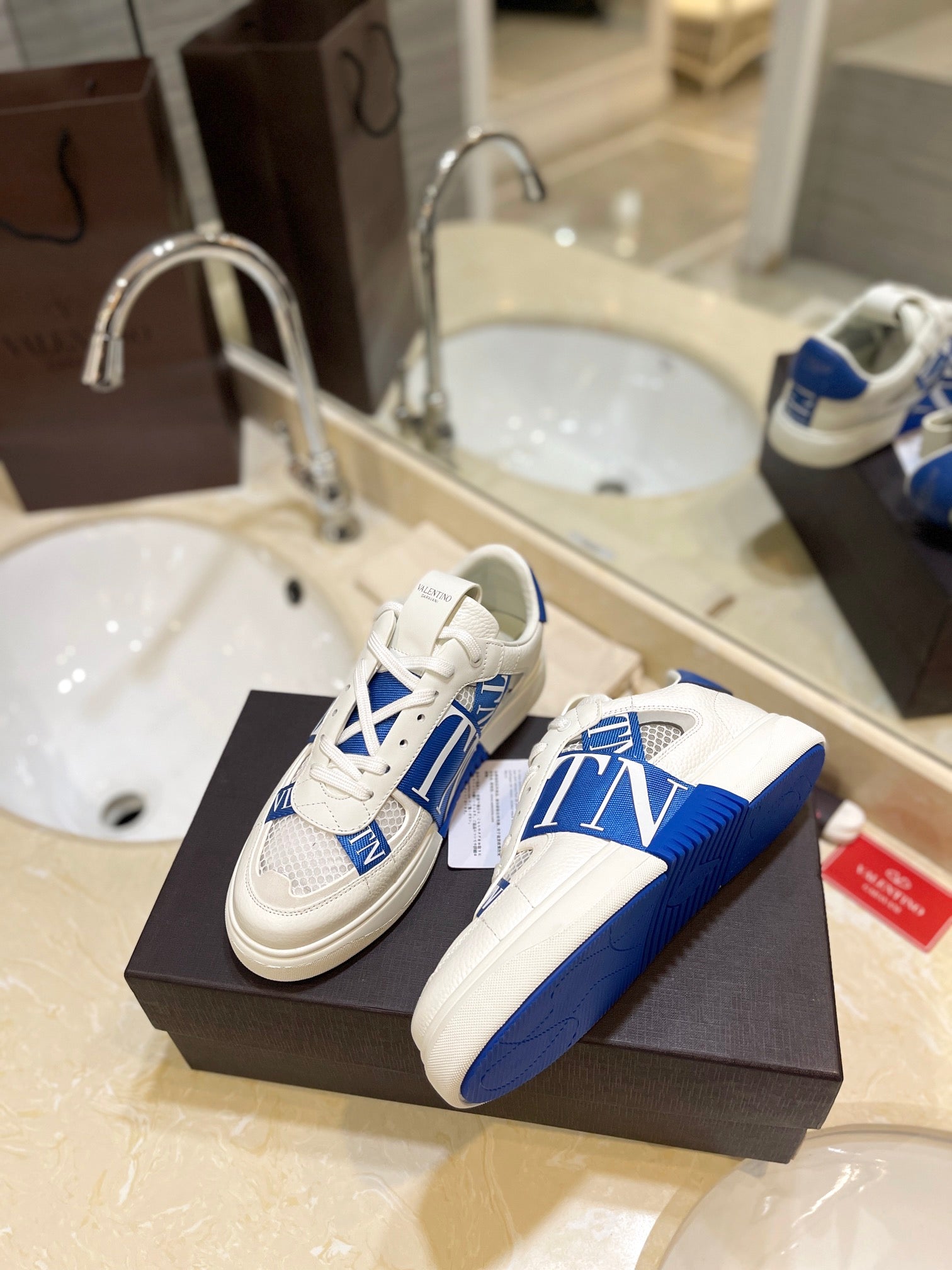 LuxluxHouse Best Quality Valentino Women Shoes