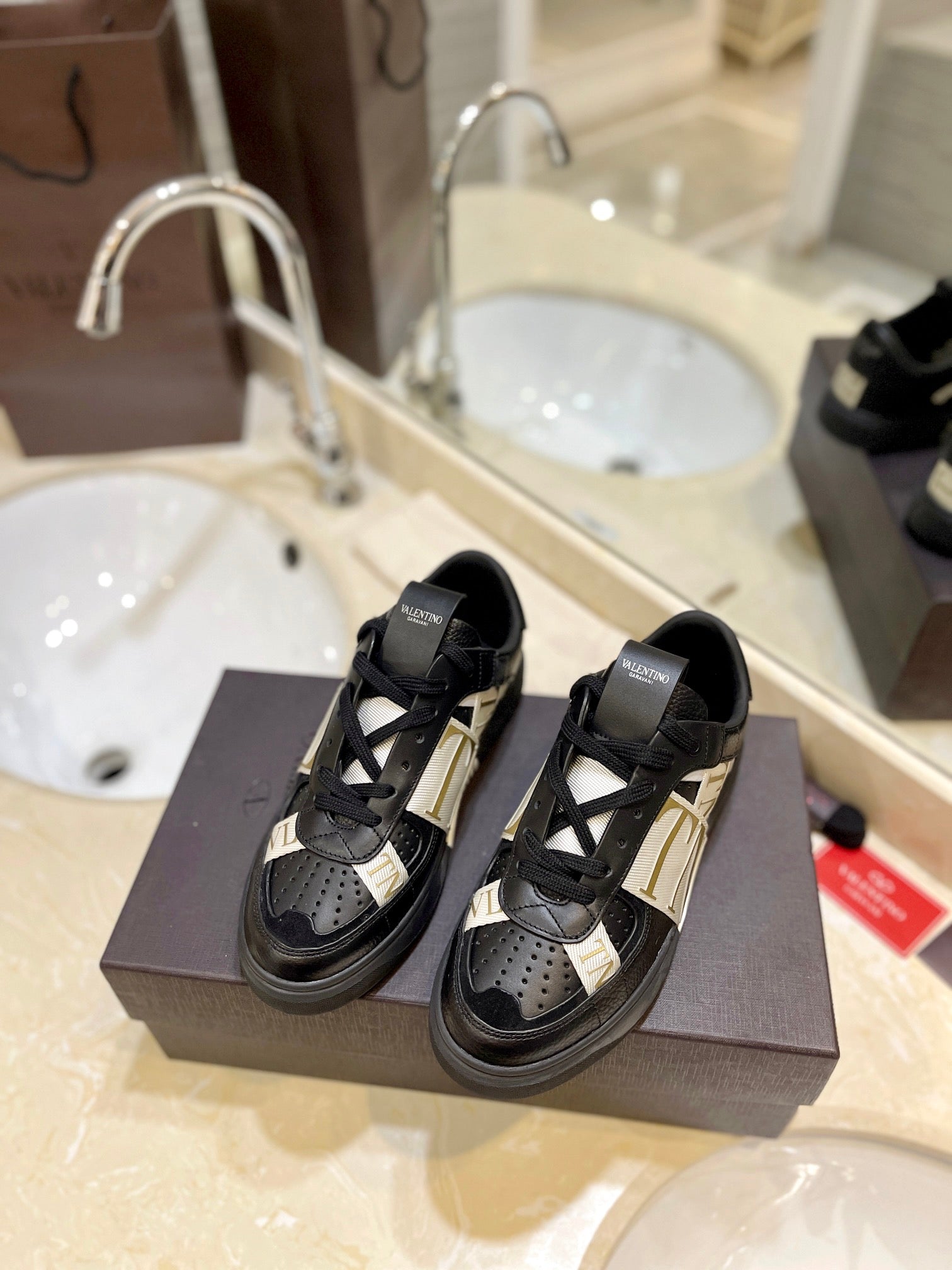 LuxluxHouse Best Quality Valentino Women Shoes