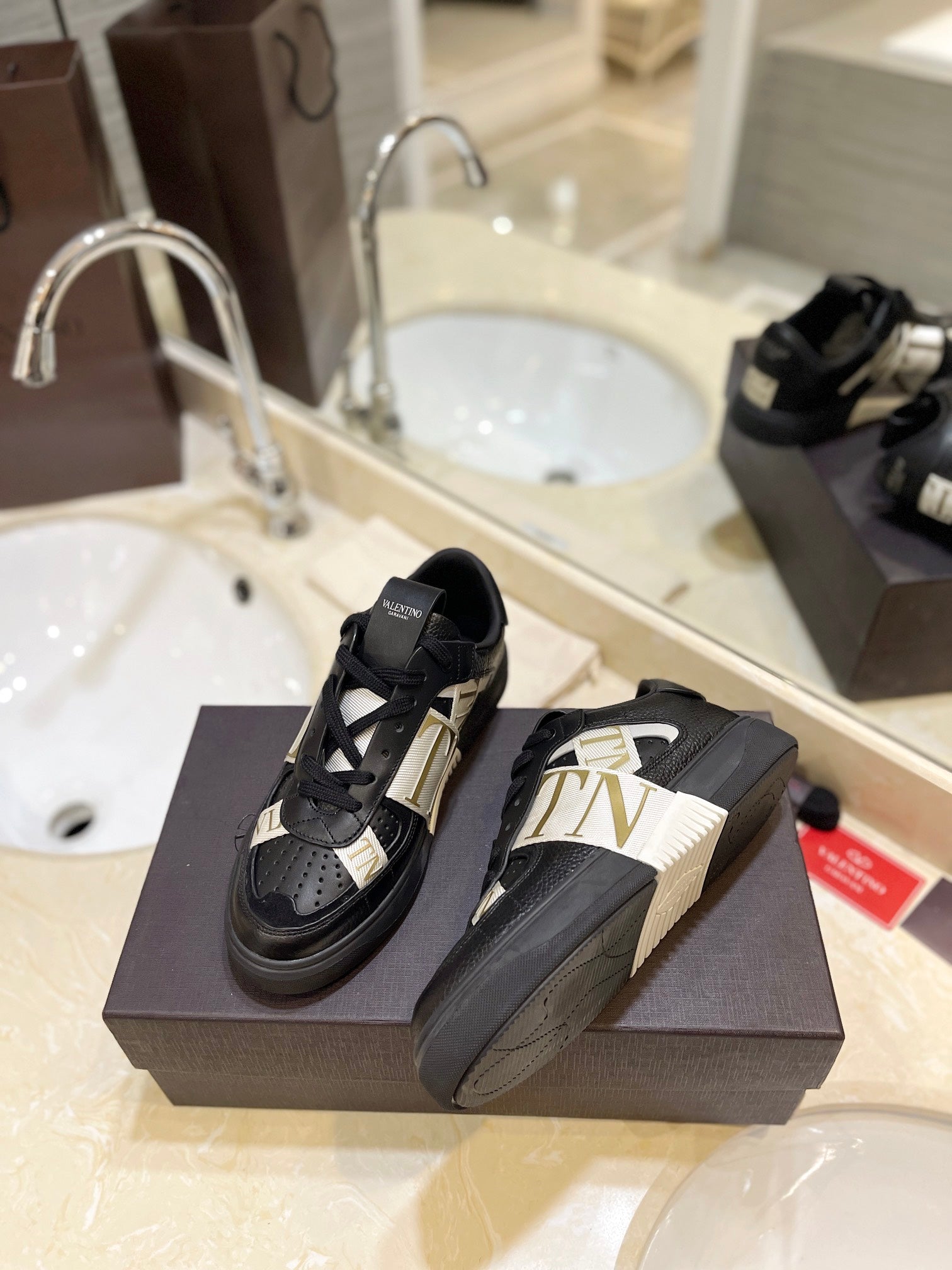 LuxluxHouse Best Quality Valentino Women Shoes