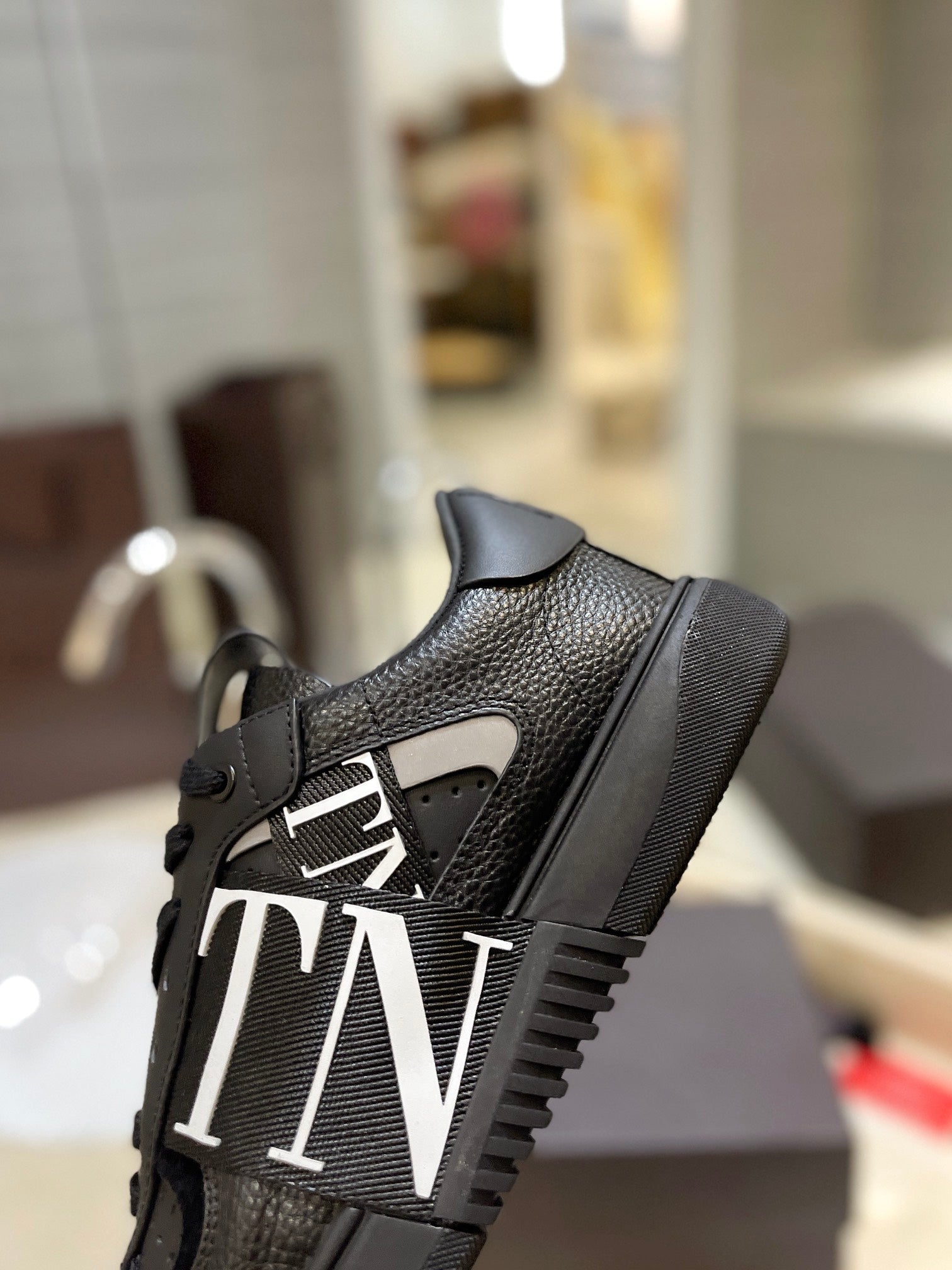 LuxluxHouse Best Quality Valentino Women Shoes