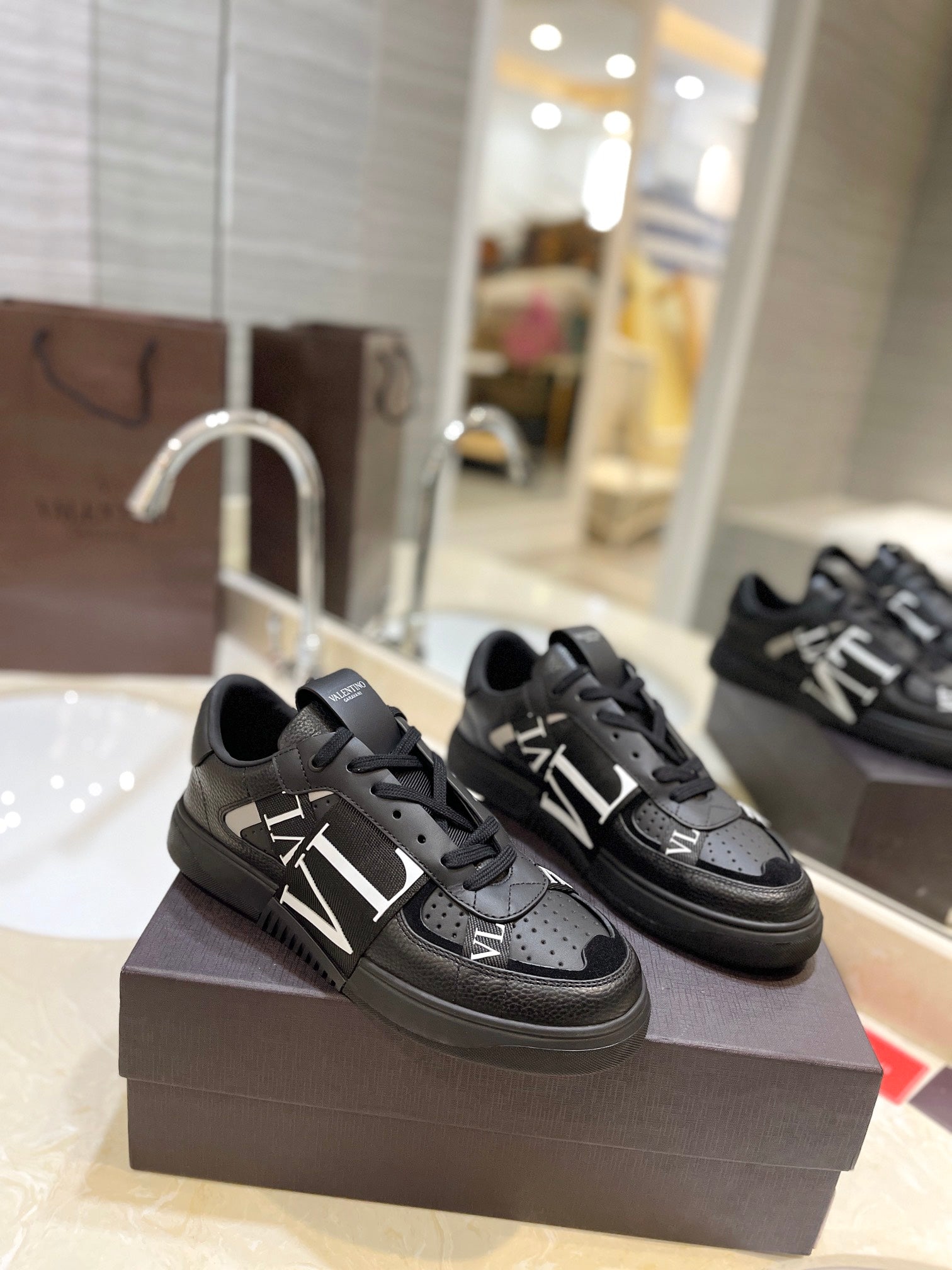 LuxluxHouse Best Quality Valentino Women Shoes