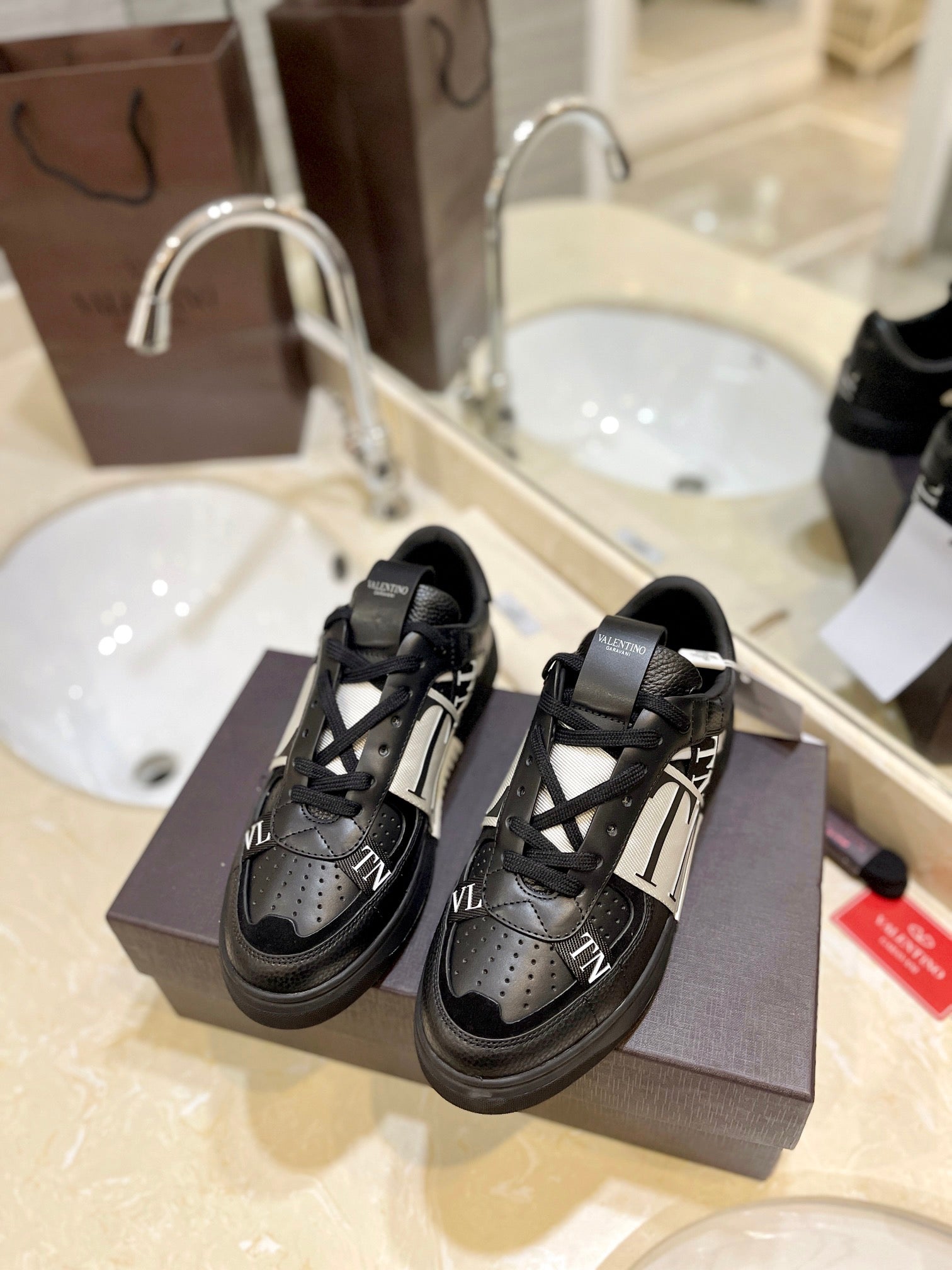 LuxluxHouse Best Quality Valentino Women Shoes