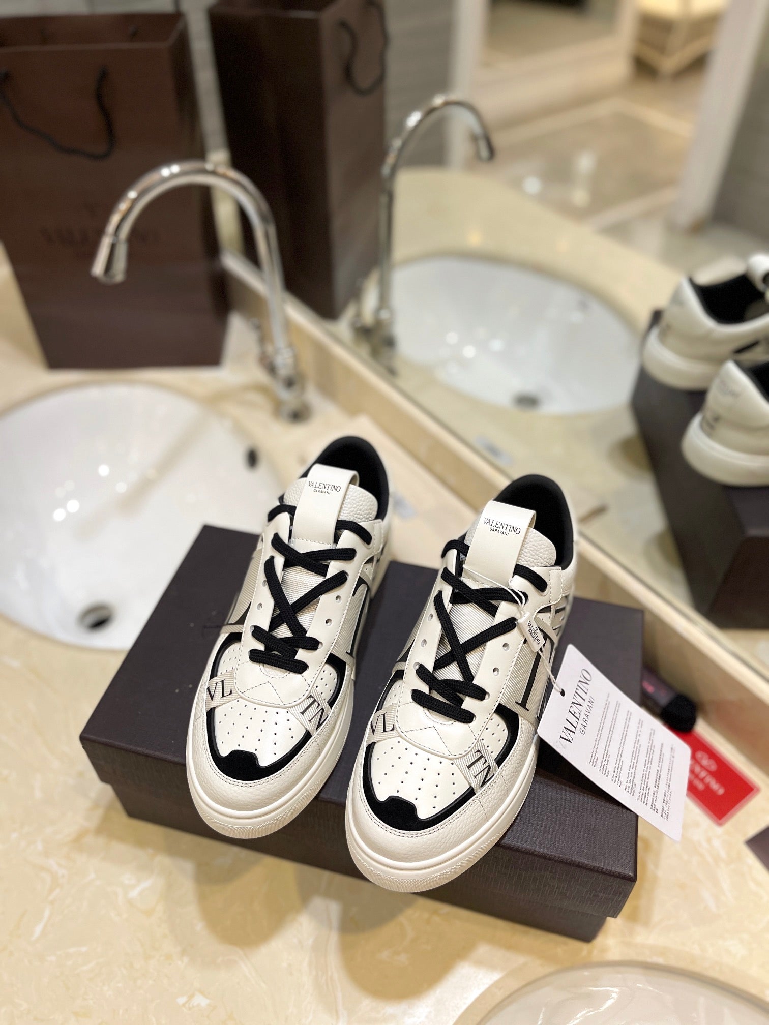 LuxluxHouse Best Quality Valentino Women Shoes