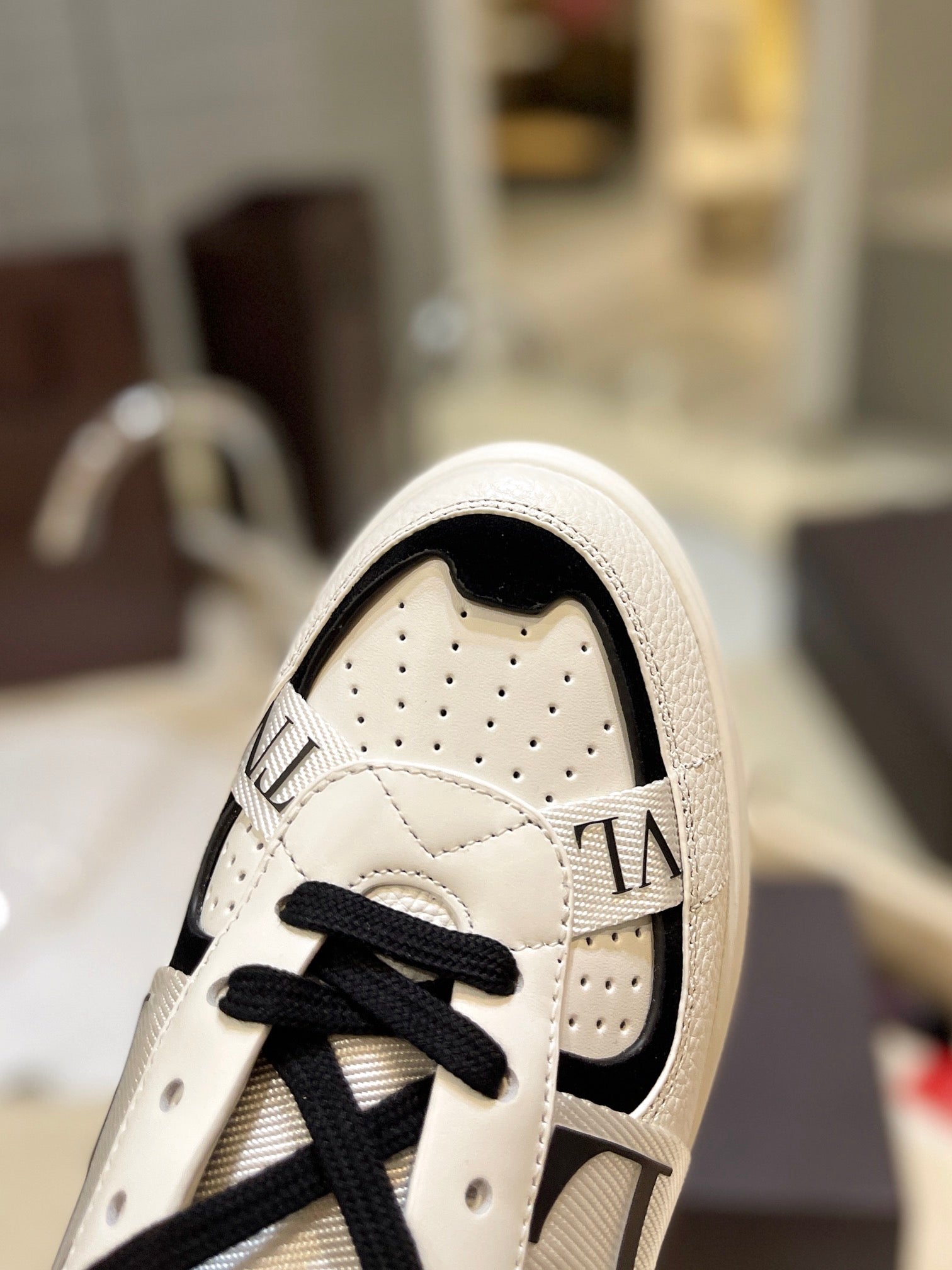 LuxluxHouse Best Quality Valentino Women Shoes
