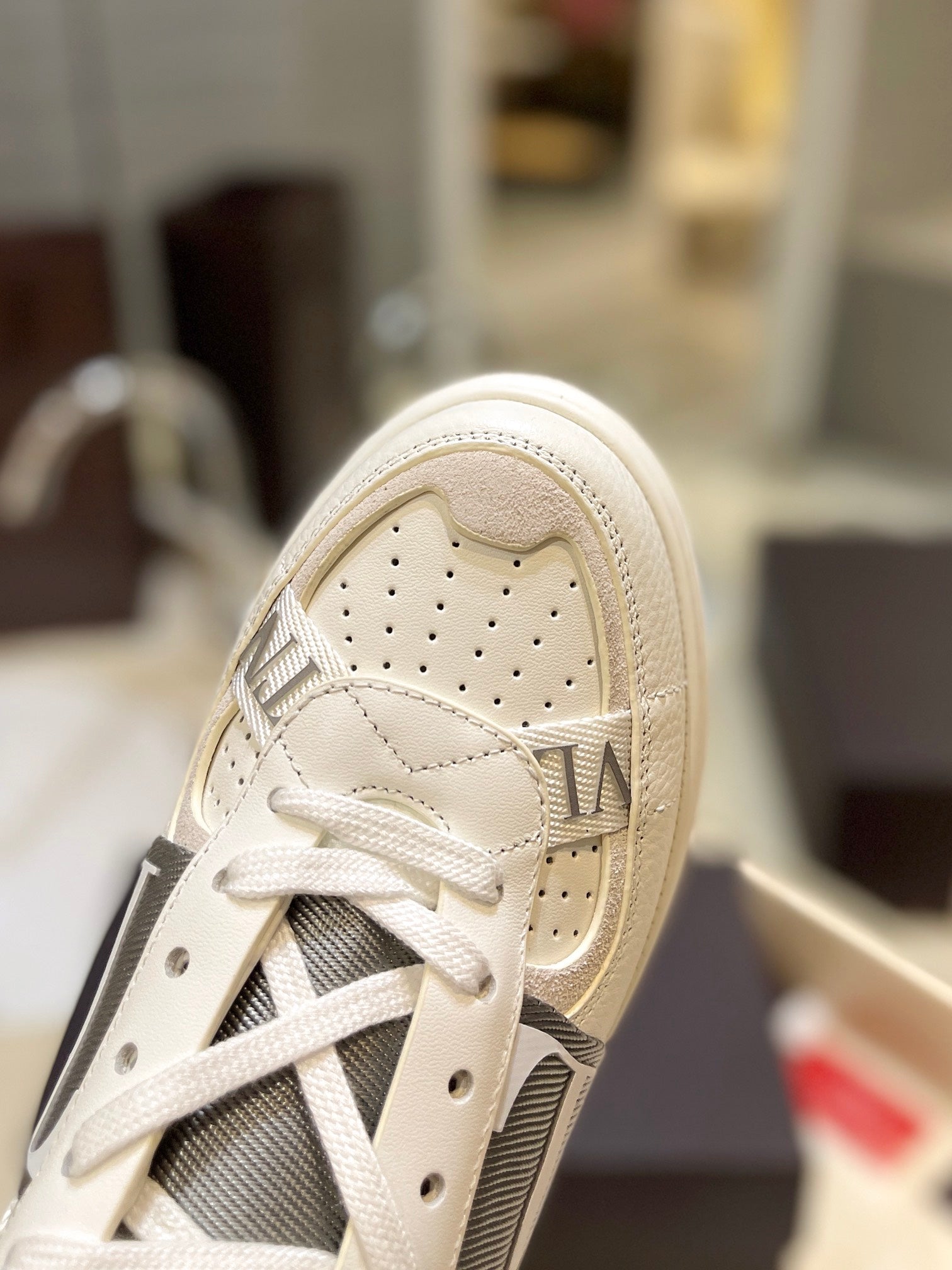 LuxluxHouse Best Quality Valentino Women Shoes