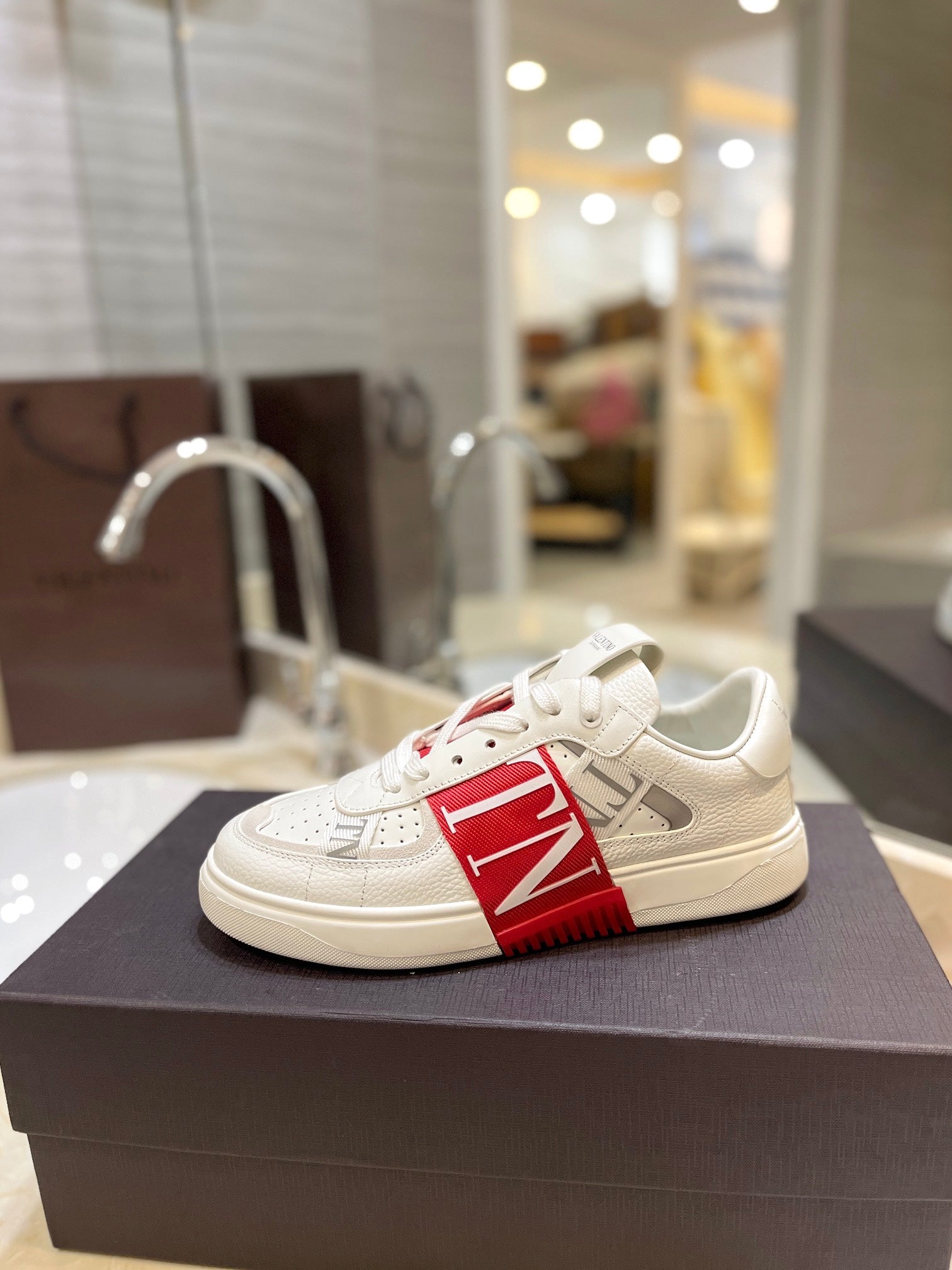 LuxluxHouse Best Quality Valentino Women Shoes