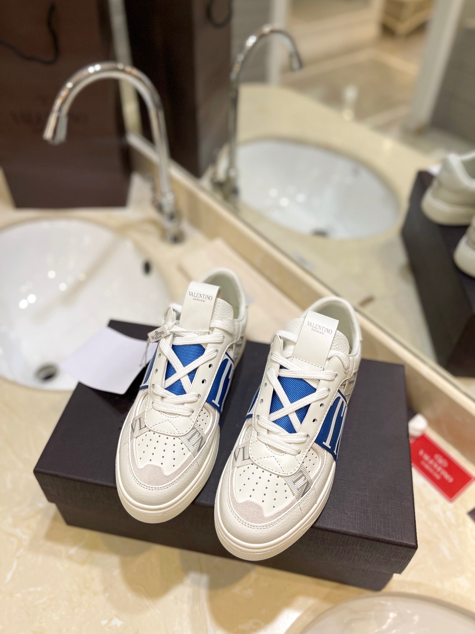 LuxluxHouse Best Quality Valentino Women Shoes