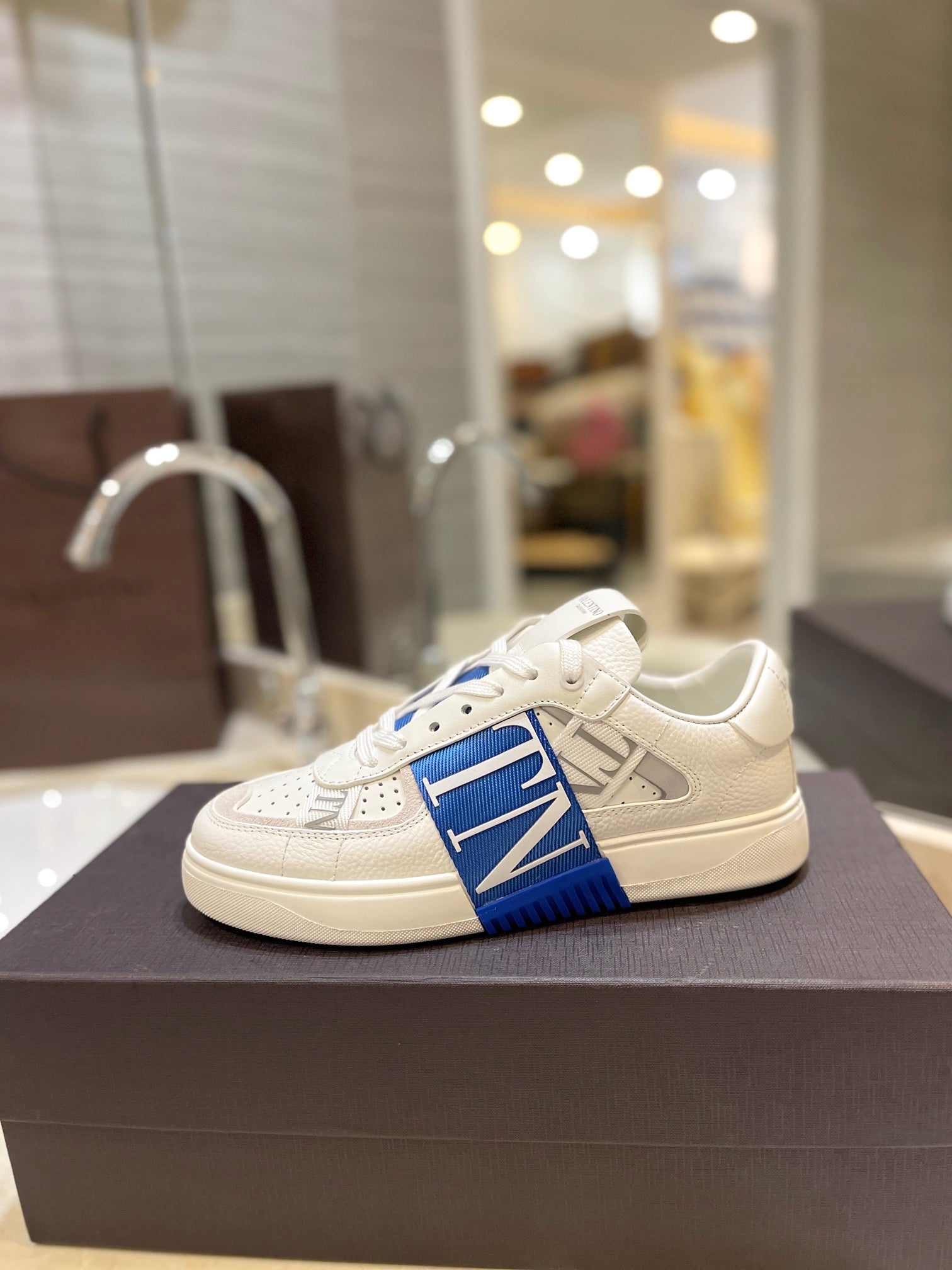 LuxluxHouse Best Quality Valentino Women Shoes