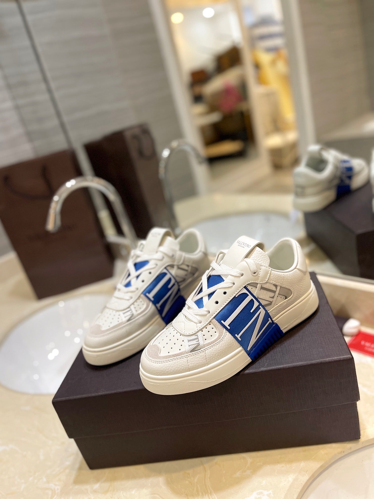 LuxluxHouse Best Quality Valentino Women Shoes
