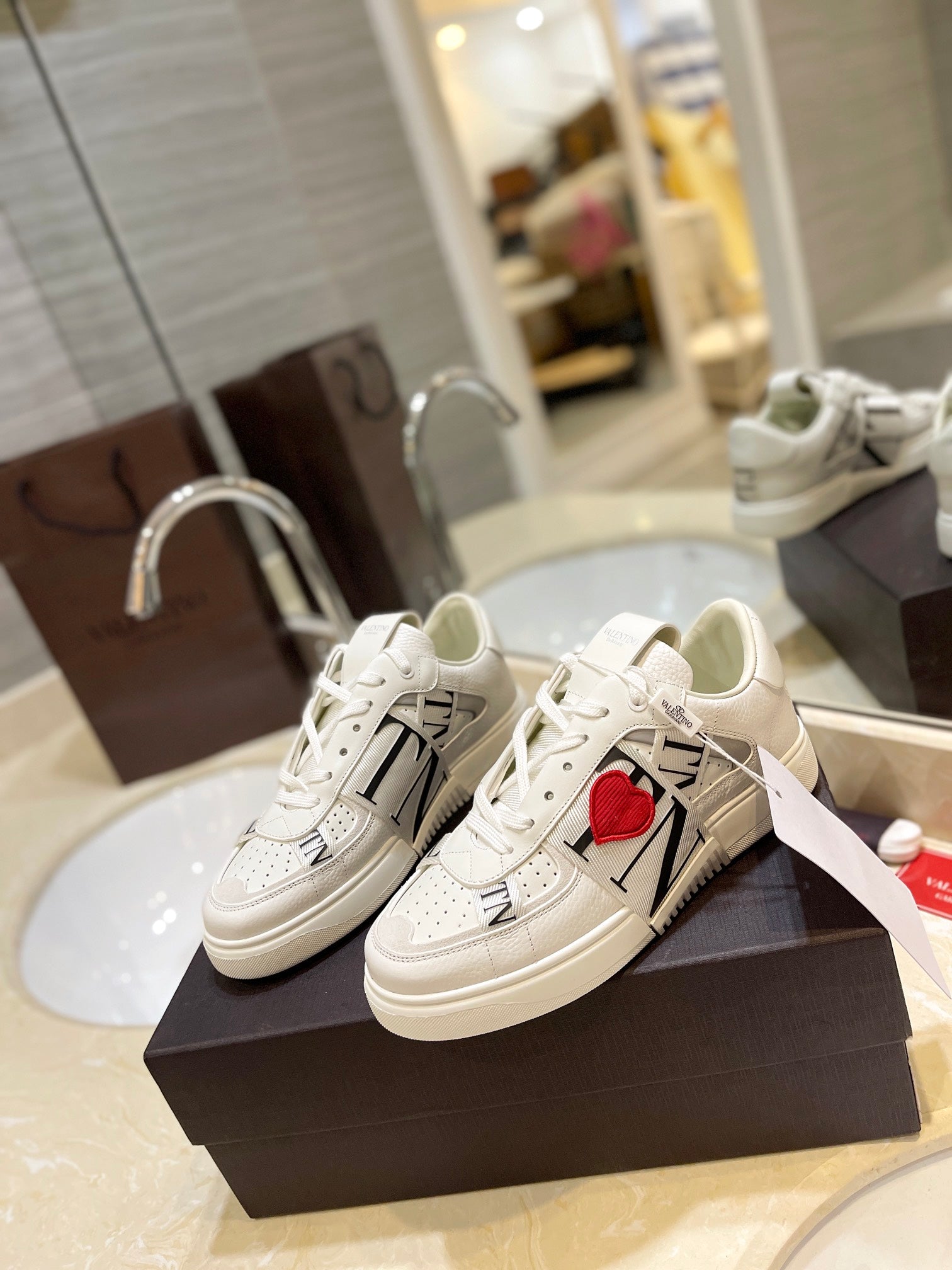 LuxluxHouse Best Quality Valentino Women Shoes