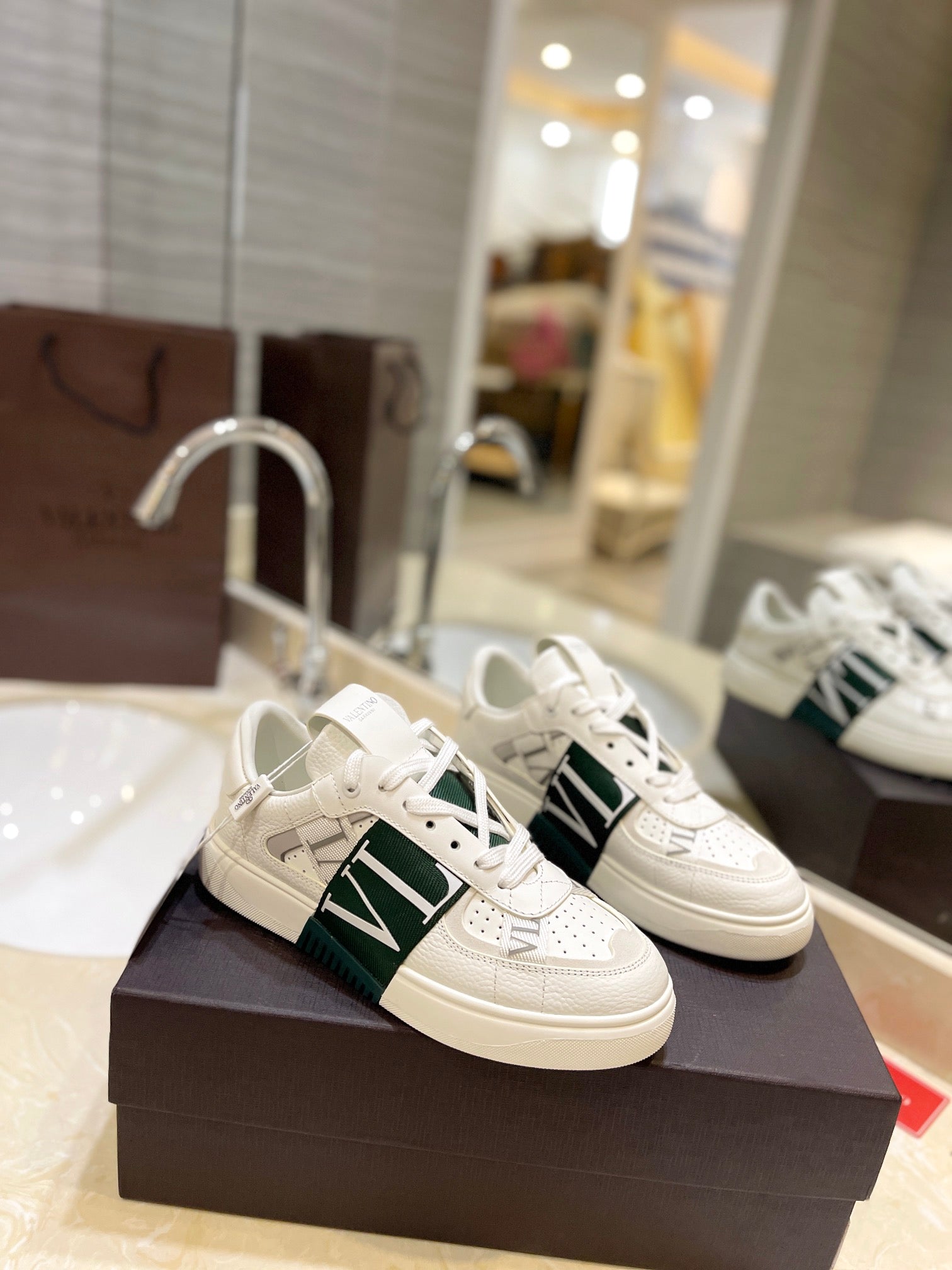 LuxluxHouse Best Quality Valentino Women Shoes