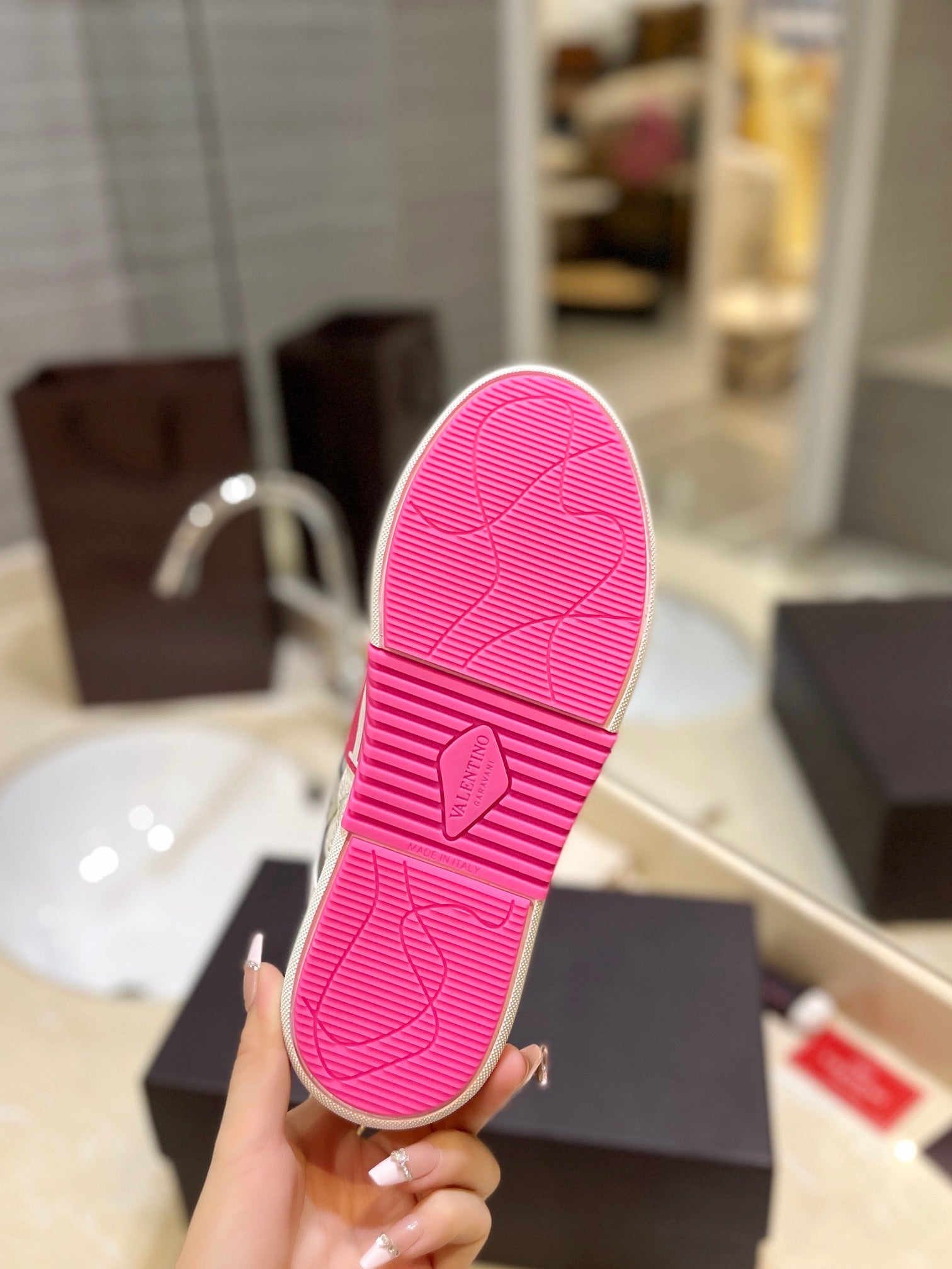 LuxluxHouse Best Quality Valentino Women Shoes