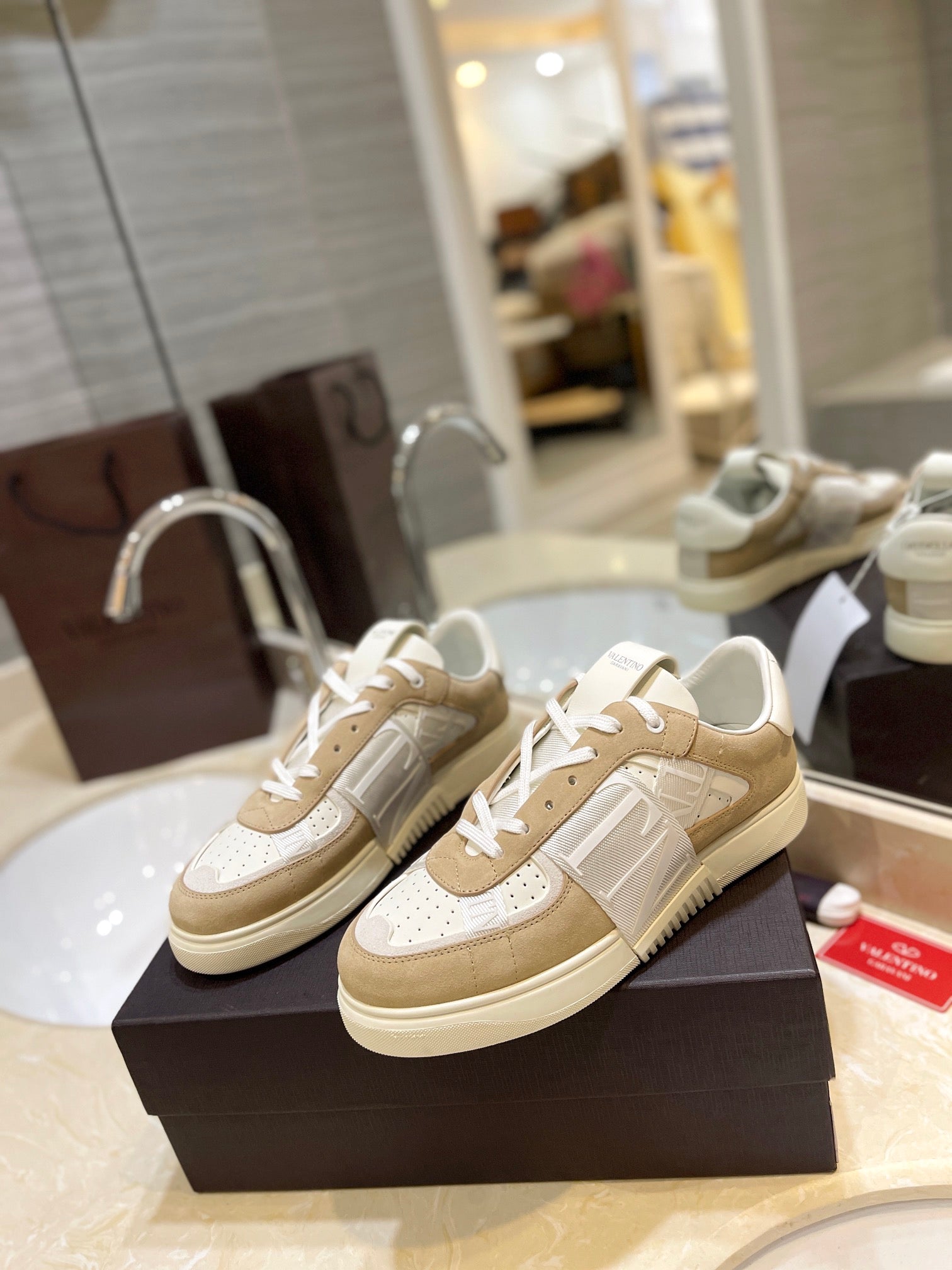 LuxluxHouse Best Quality Valentino Women Shoes