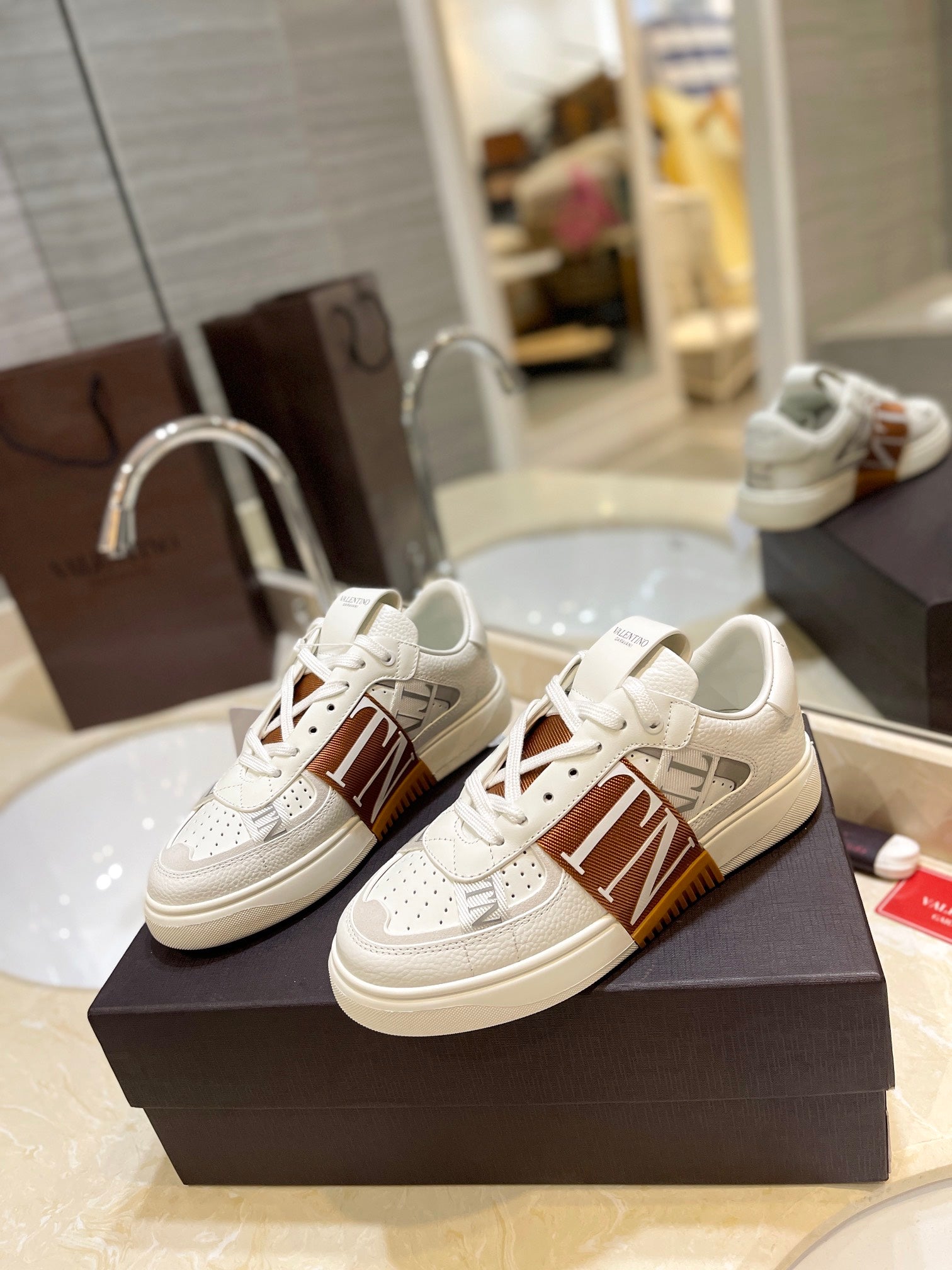 LuxluxHouse Best Quality Valentino Women Shoes
