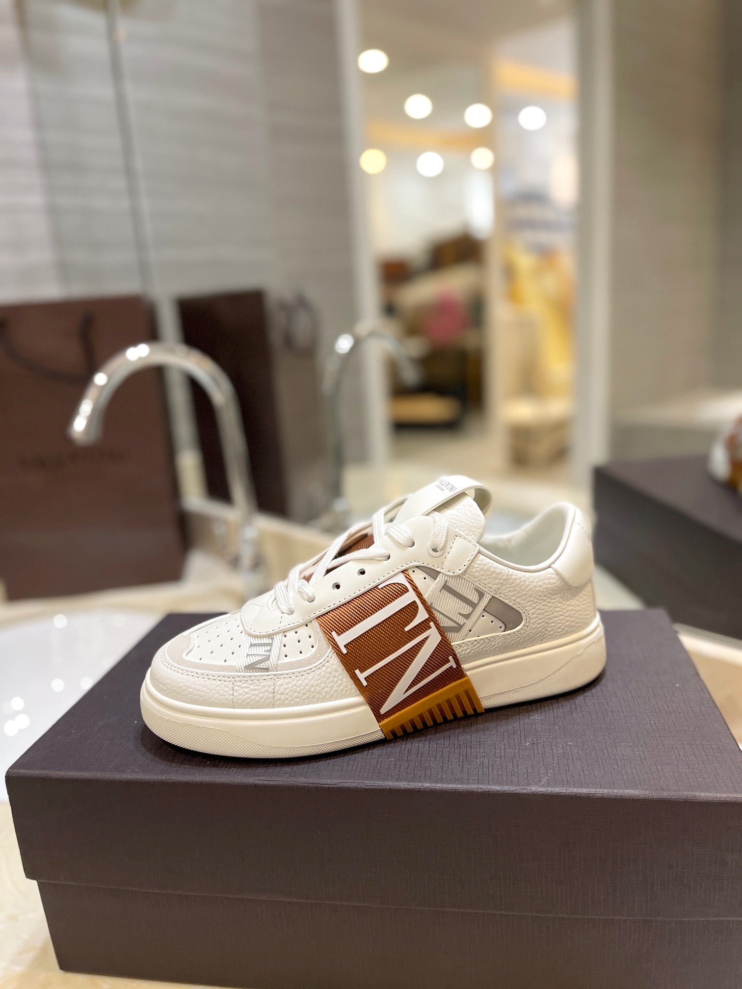 LuxluxHouse Best Quality Valentino Women Shoes