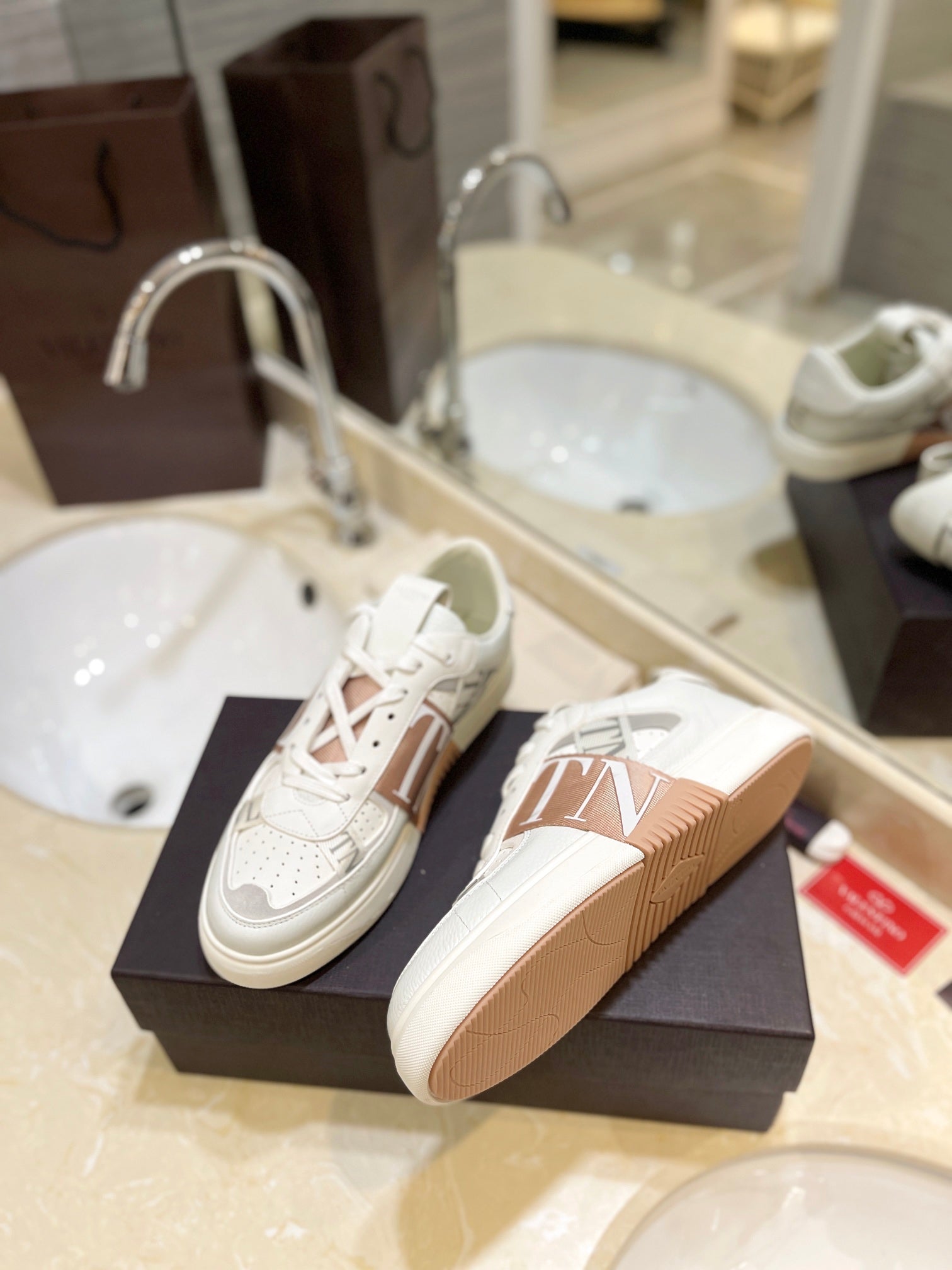 LuxluxHouse Best Quality Valentino Women Shoes