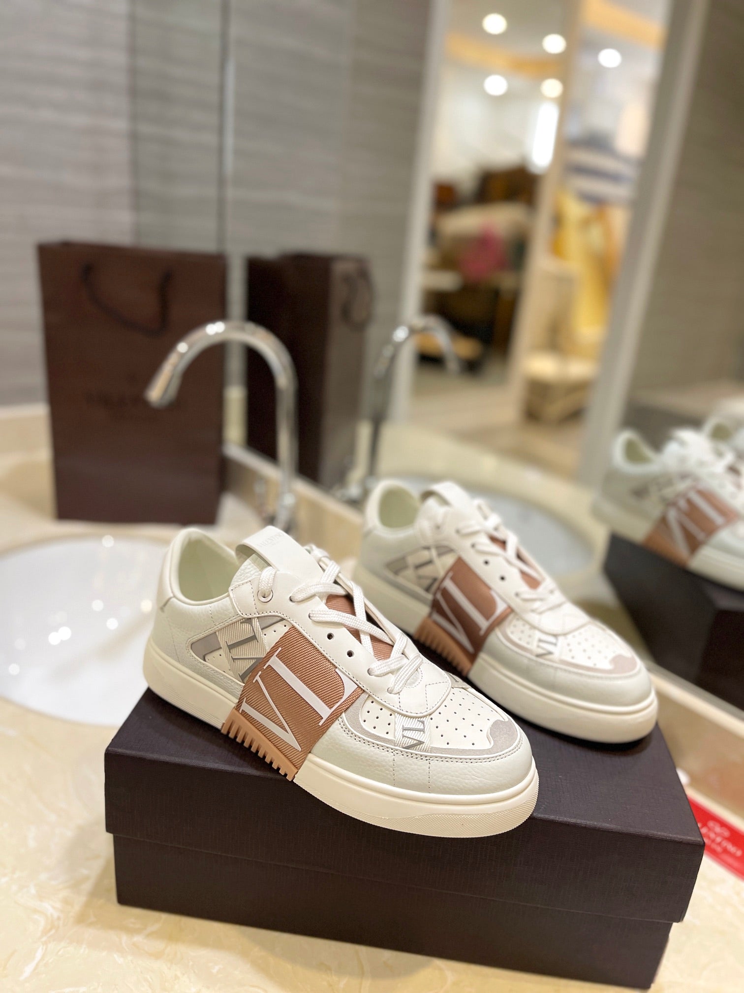 LuxluxHouse Best Quality Valentino Women Shoes