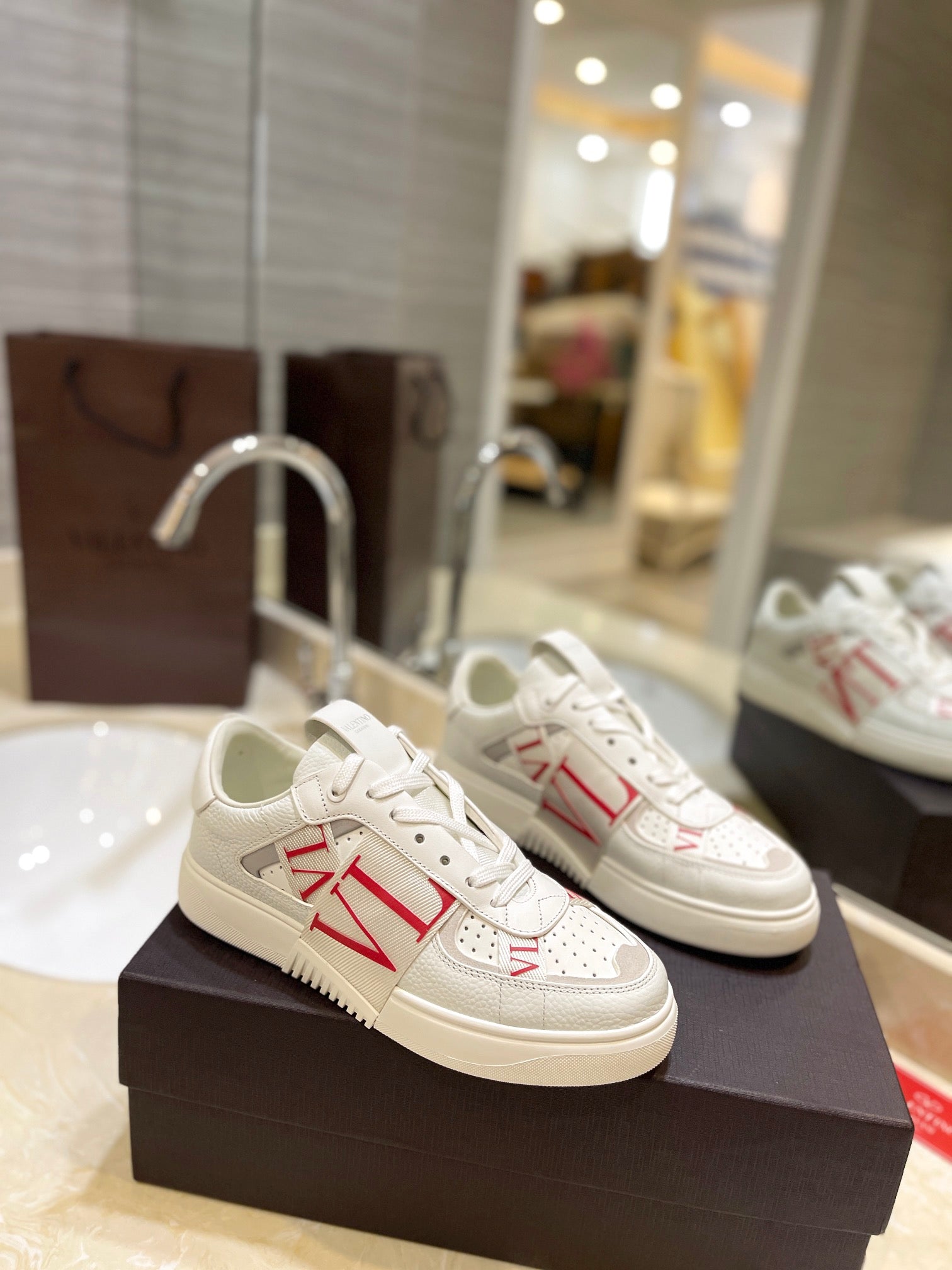 LuxluxHouse Best Quality Valentino Women Shoes