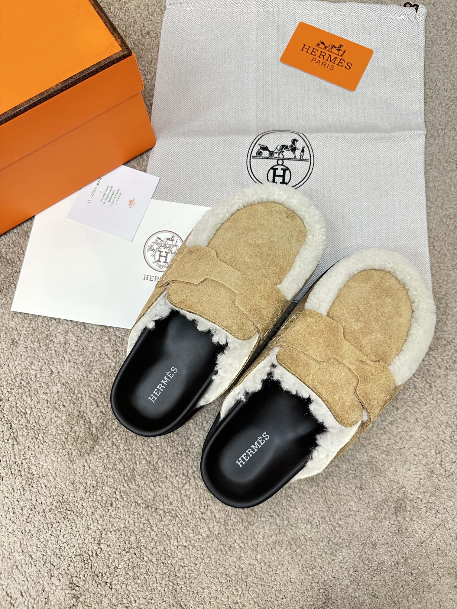 LuxluxHouse Best Quality Sandals Hermes