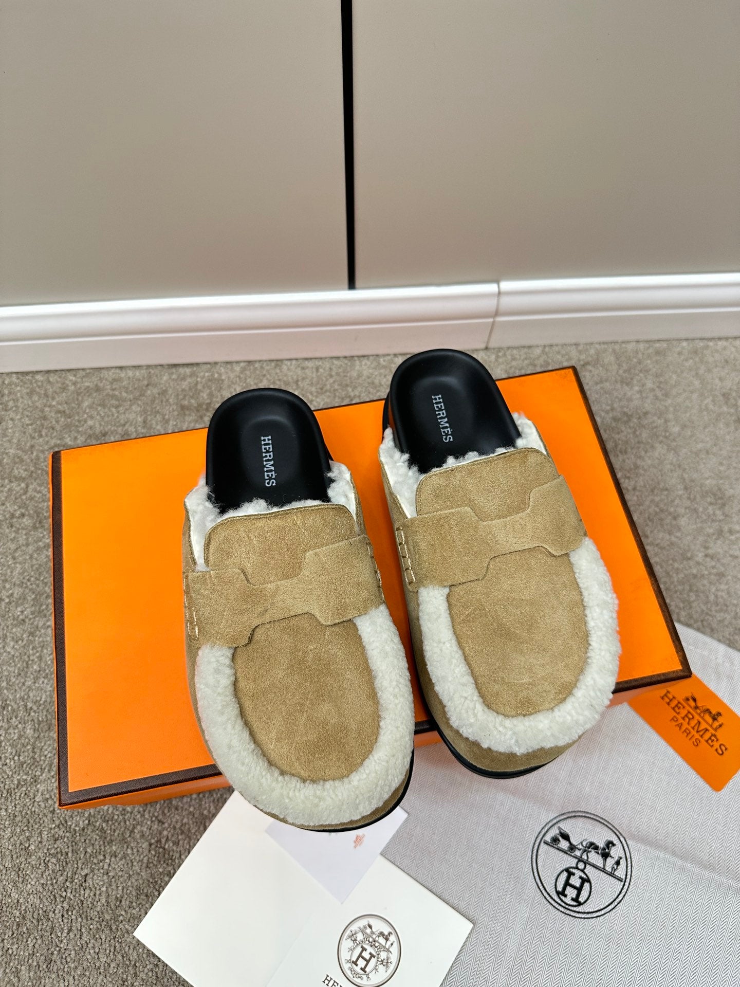 LuxluxHouse Best Quality Sandals Hermes