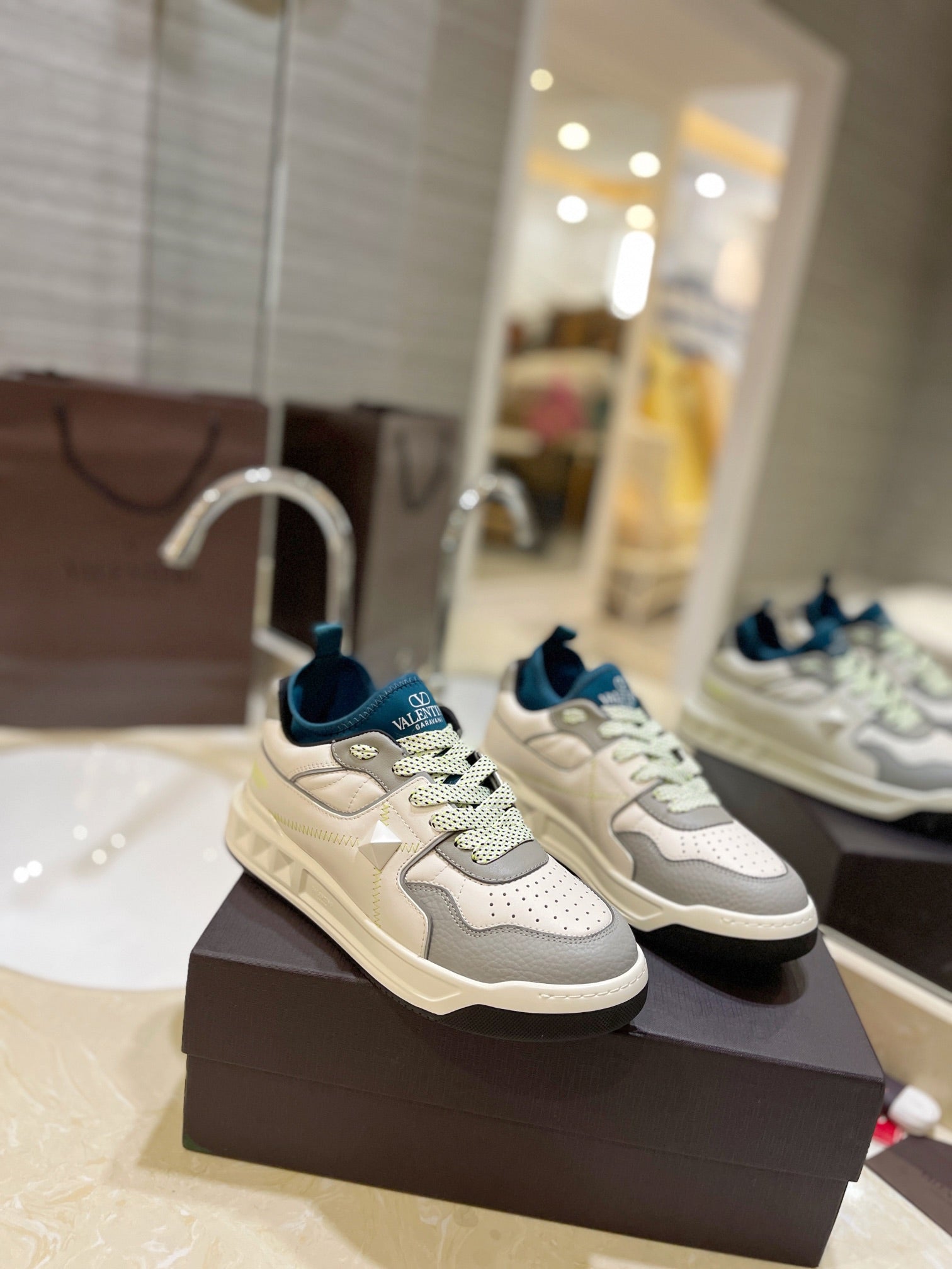 LuxluxHouse Best Quality Valentino Women Shoes
