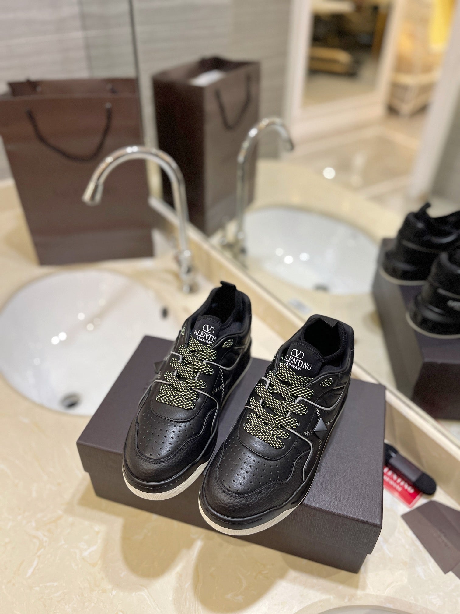 LuxluxHouse Best Quality Valentino Women Shoes