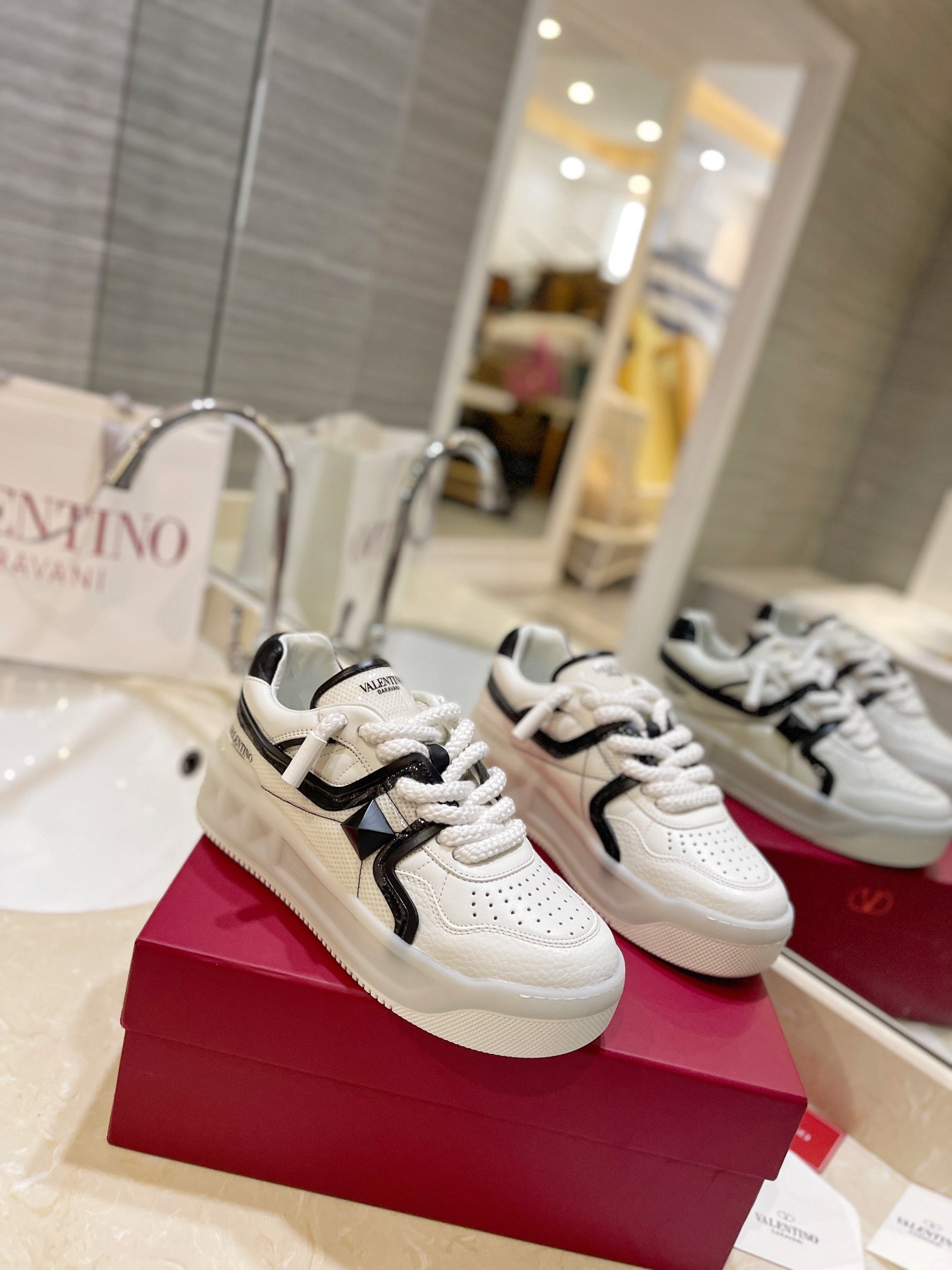LuxluxHouse Best Quality Valentino Women Shoes