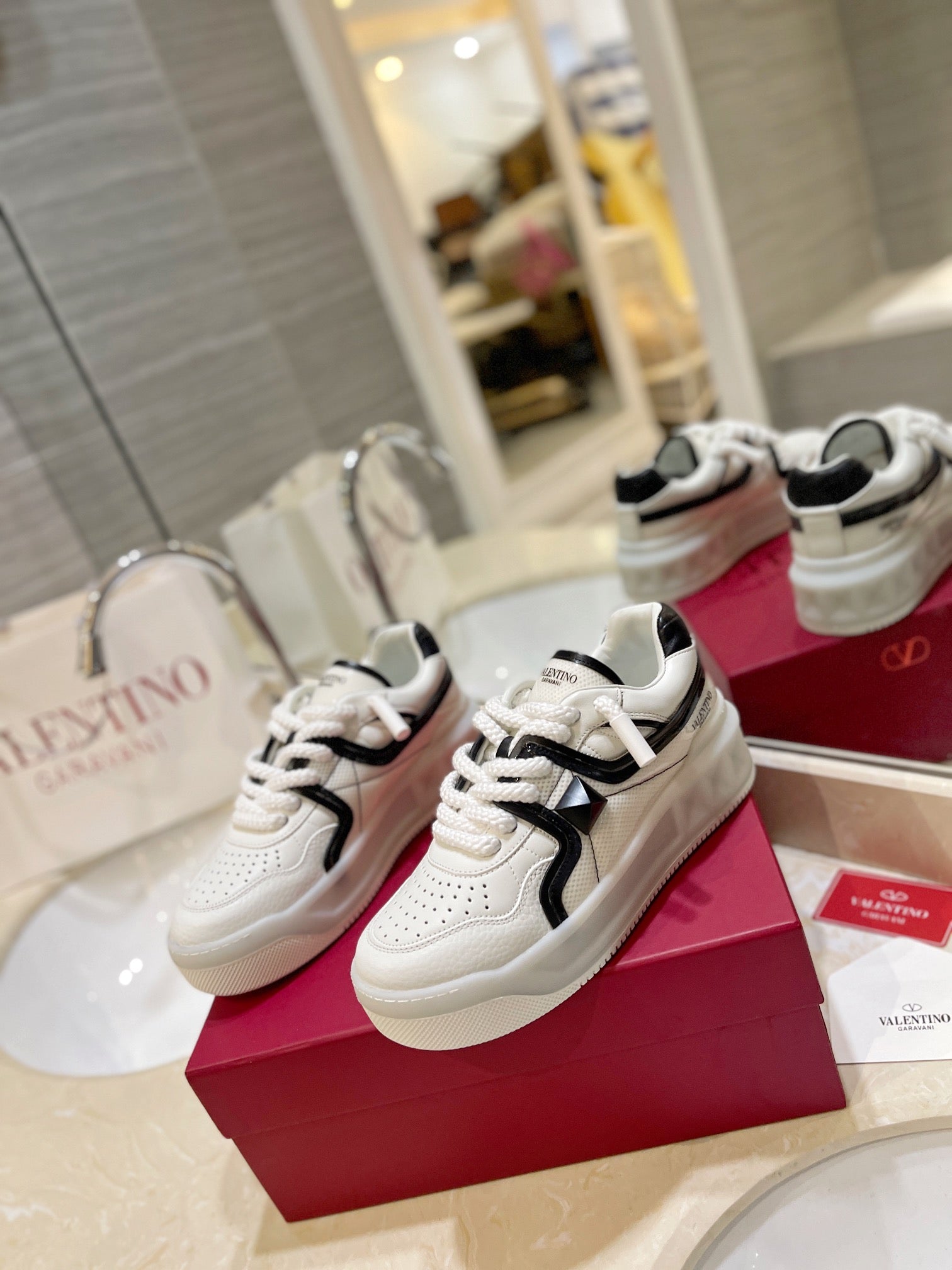 LuxluxHouse Best Quality Valentino Women Shoes