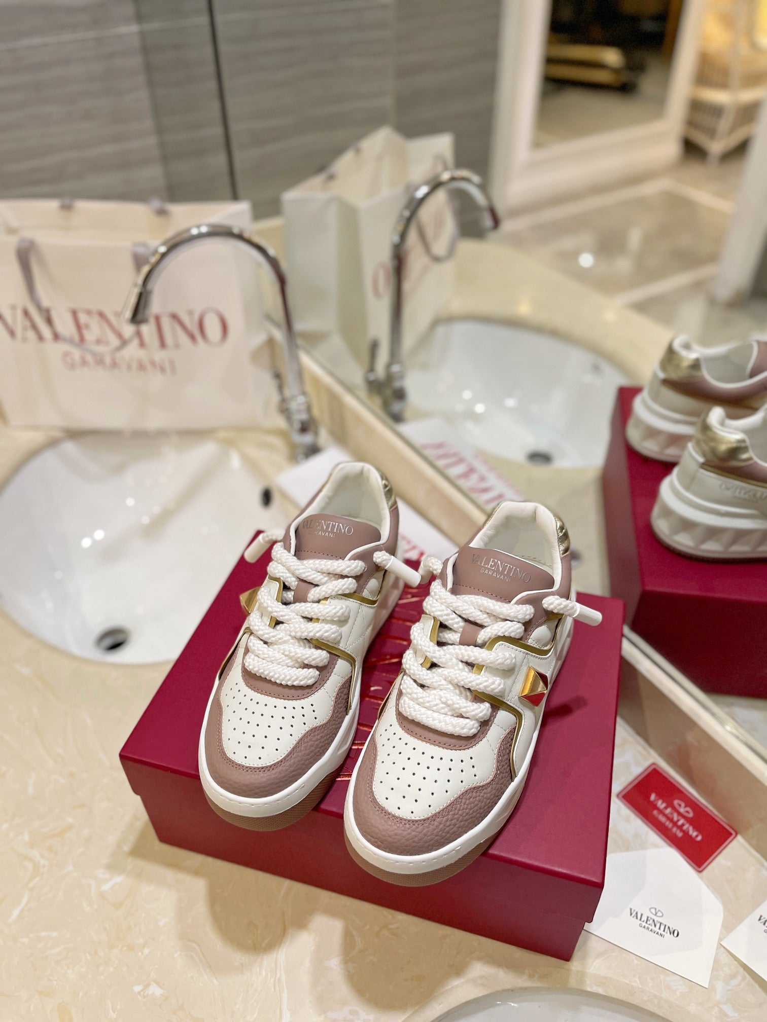 LuxluxHouse Best Quality Valentino Women Shoes