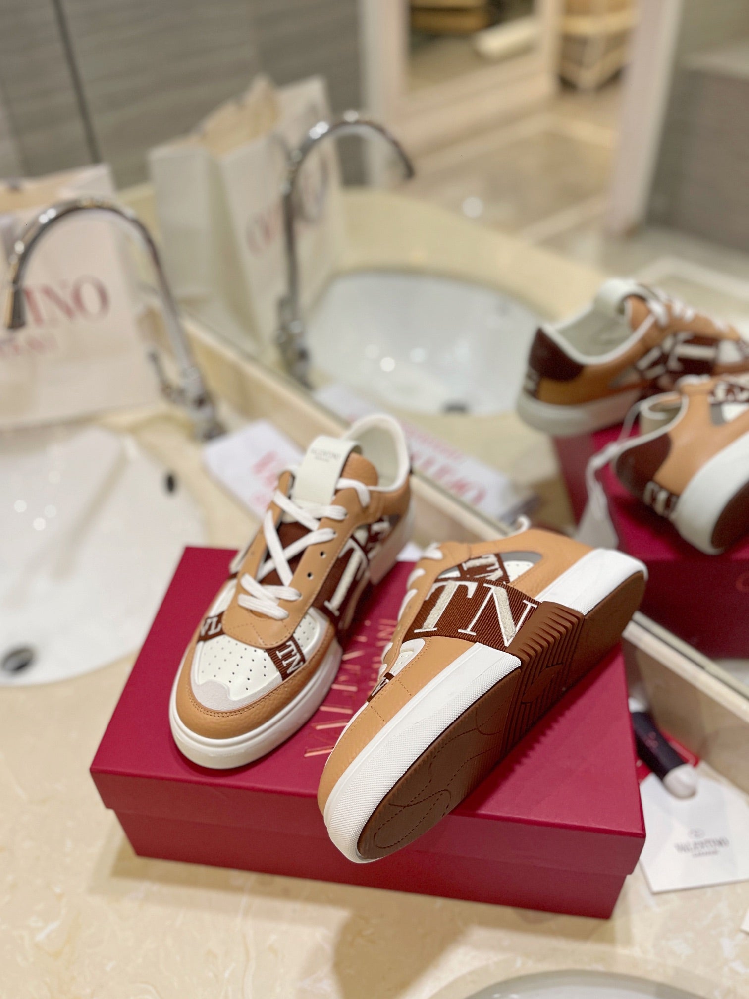 LuxluxHouse Best Quality Valentino Women Shoes
